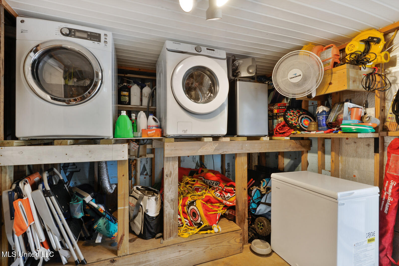 50 Fiber Street Property Photo 33
