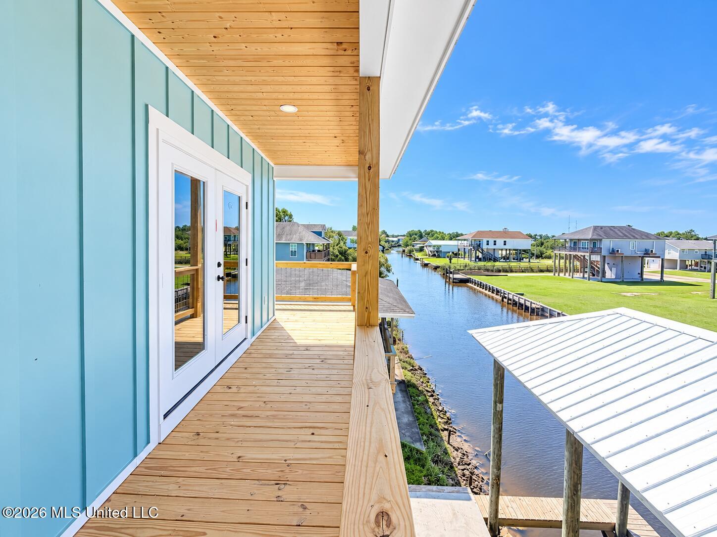 11157 New York Street Property Photo 8
