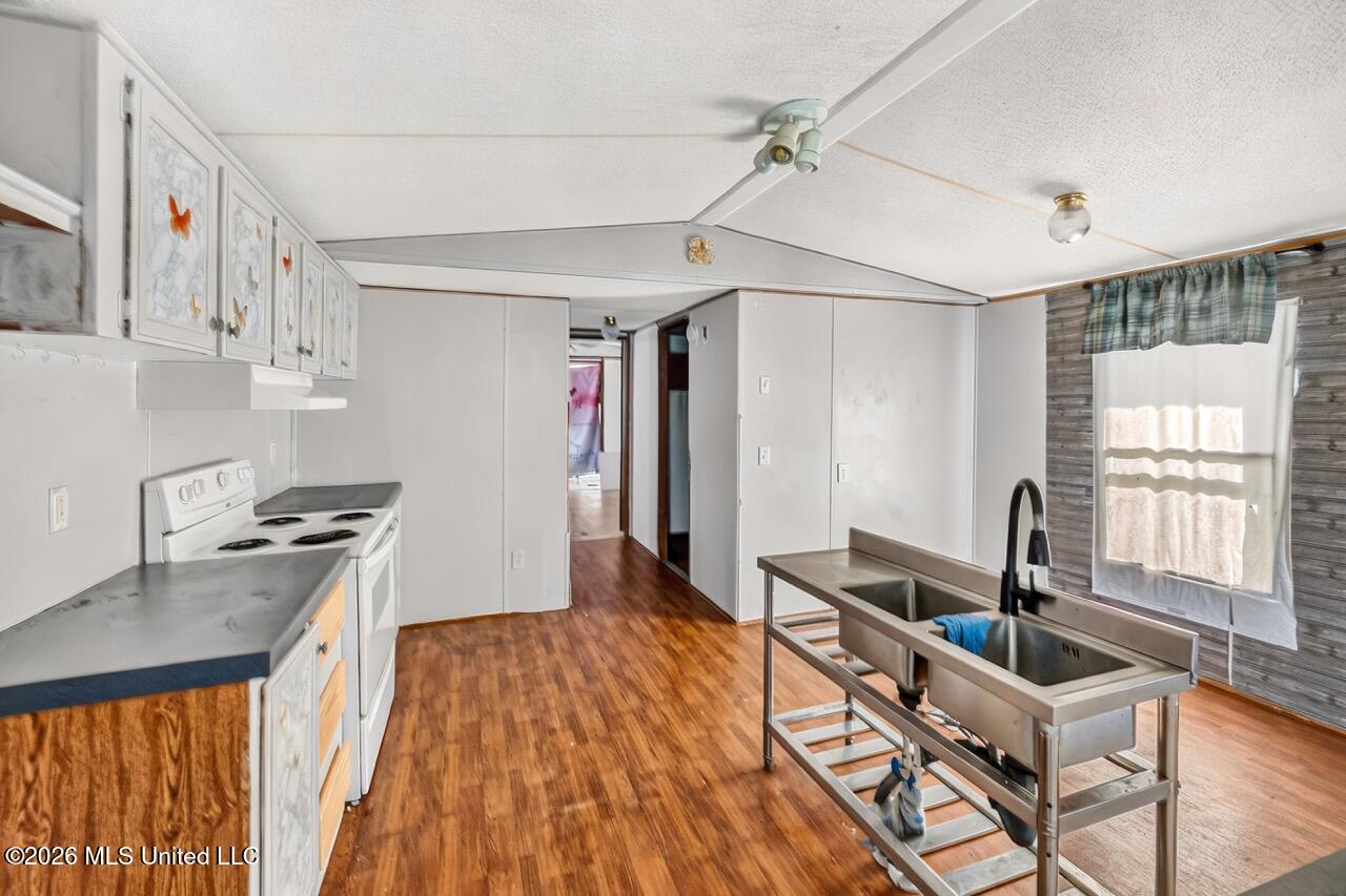 21477 Mcdowell Road Property Photo 5