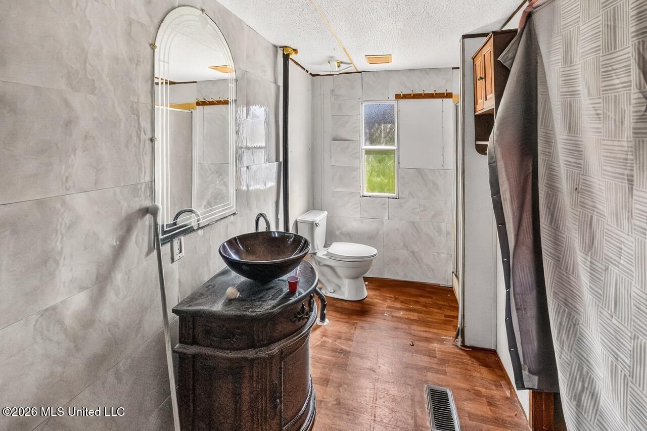 21477 Mcdowell Road Property Photo 8