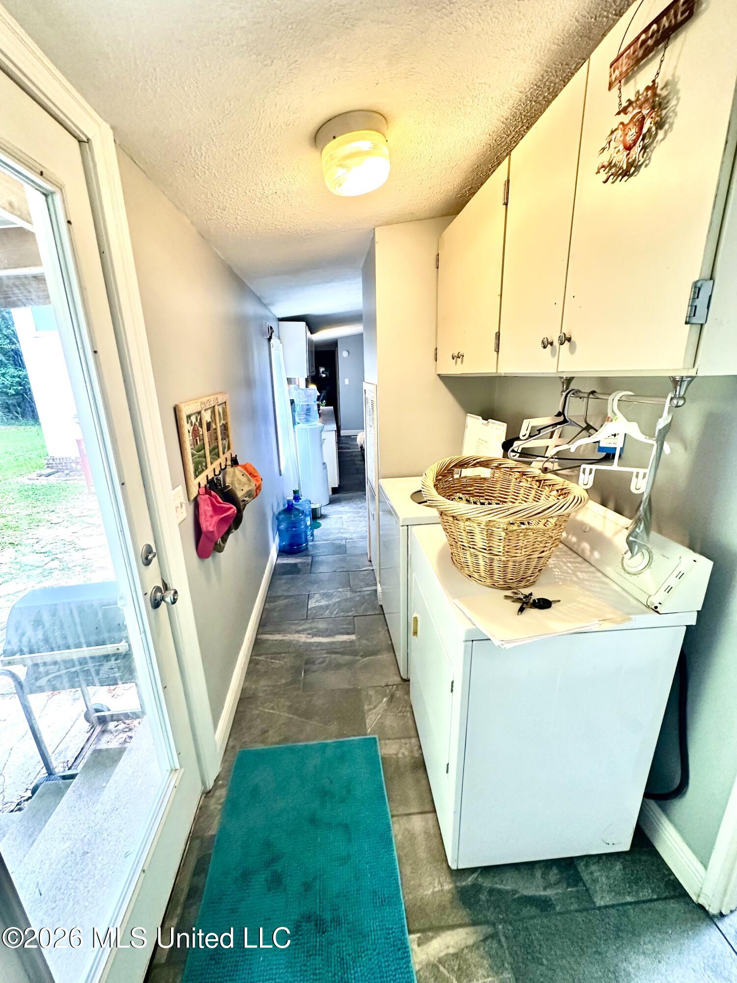 703 Boral Lane Property Photo 11