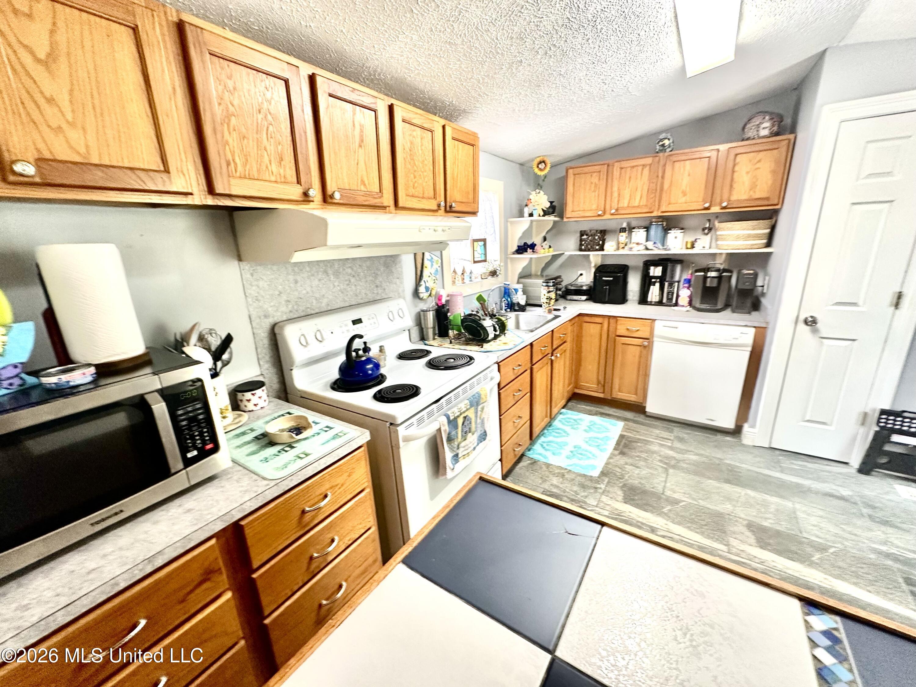 703 Boral Lane Property Photo 26