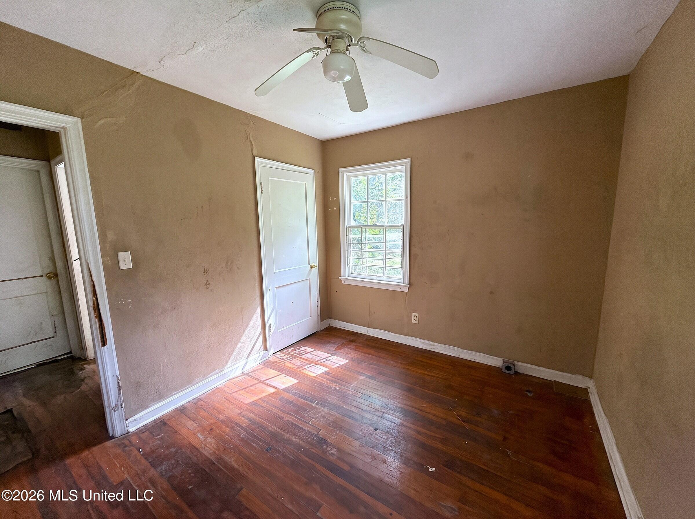 2032 Willow Way Property Photo 4