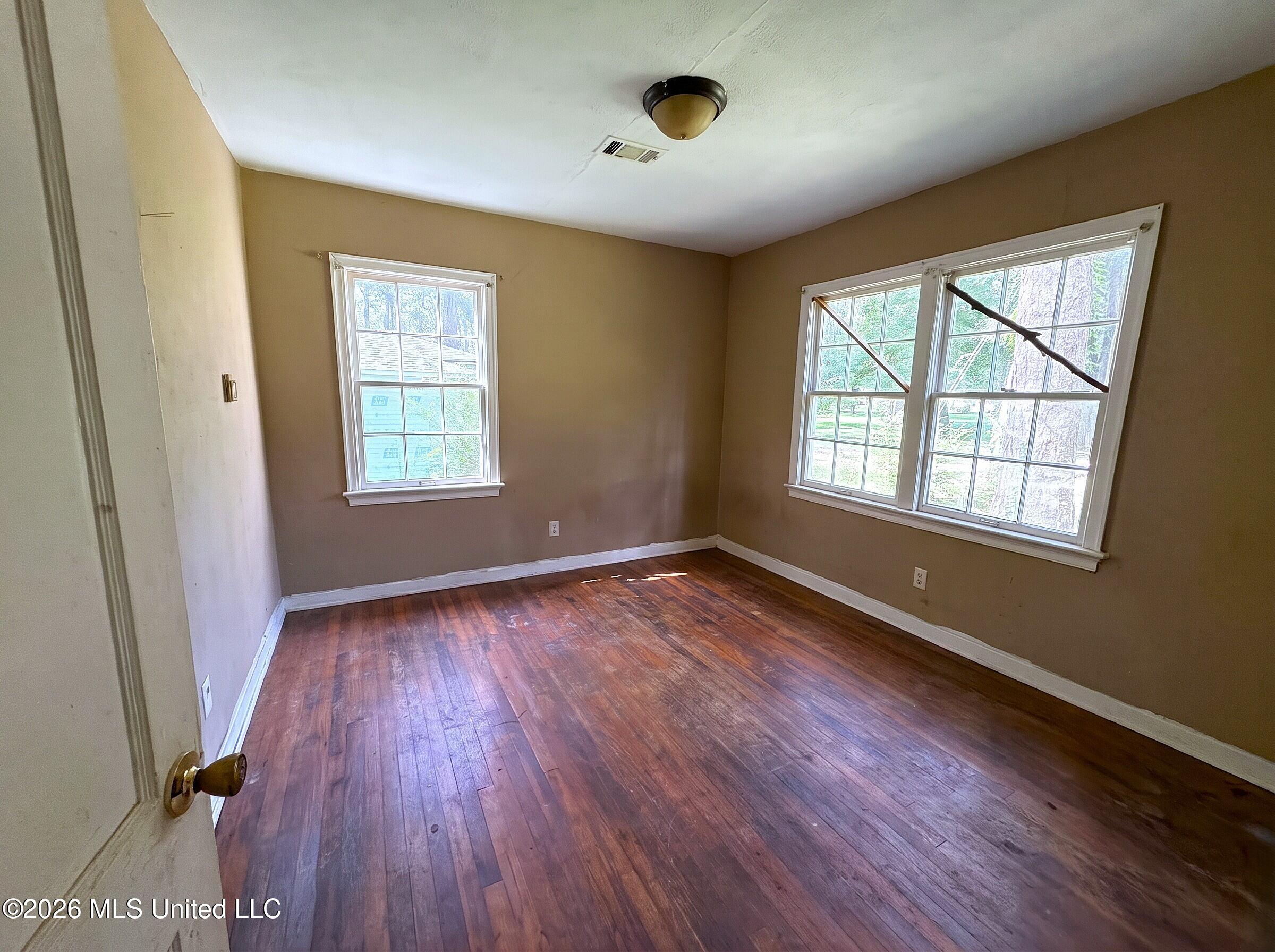 2032 Willow Way Property Photo 5