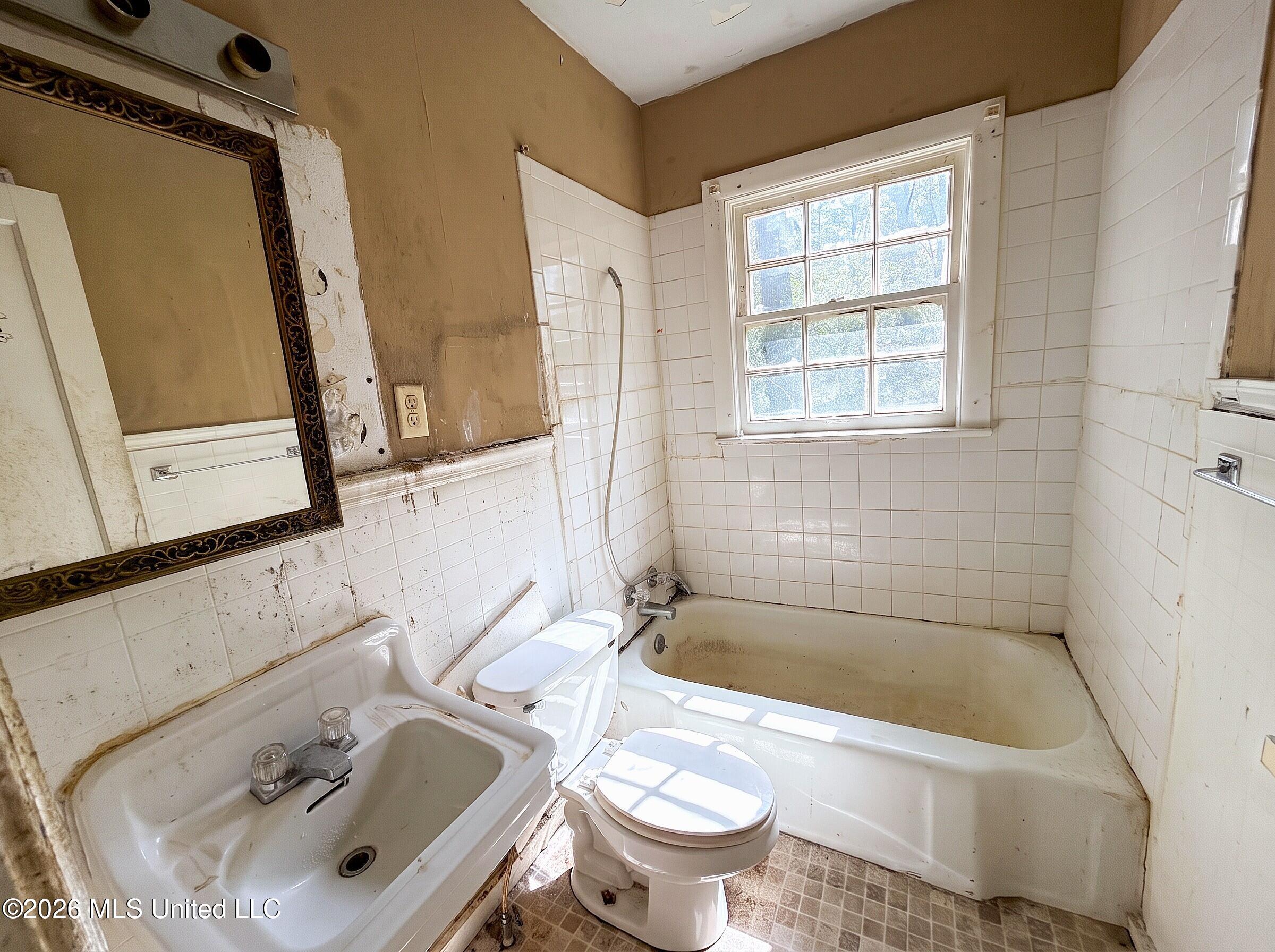 2032 Willow Way Property Photo 7