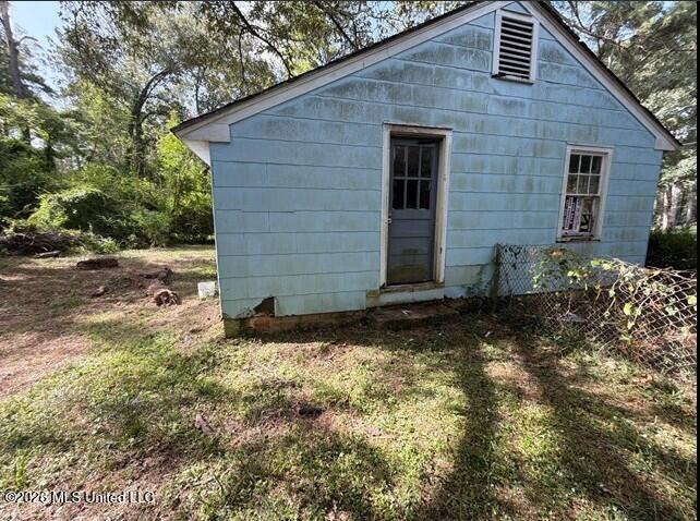 2032 Willow Way Property Photo 8