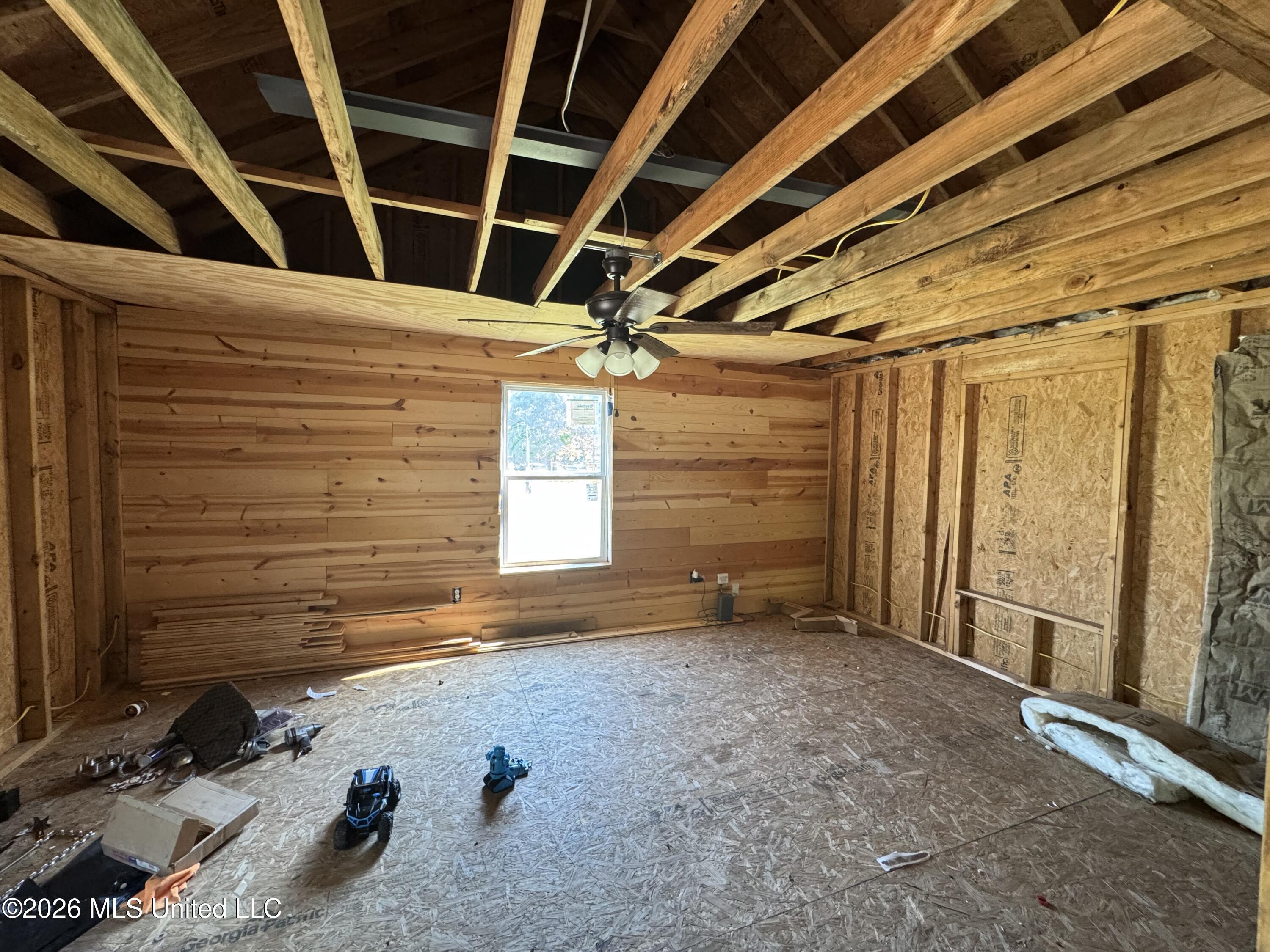 23196-a E Hwy 6 Property Photo 6