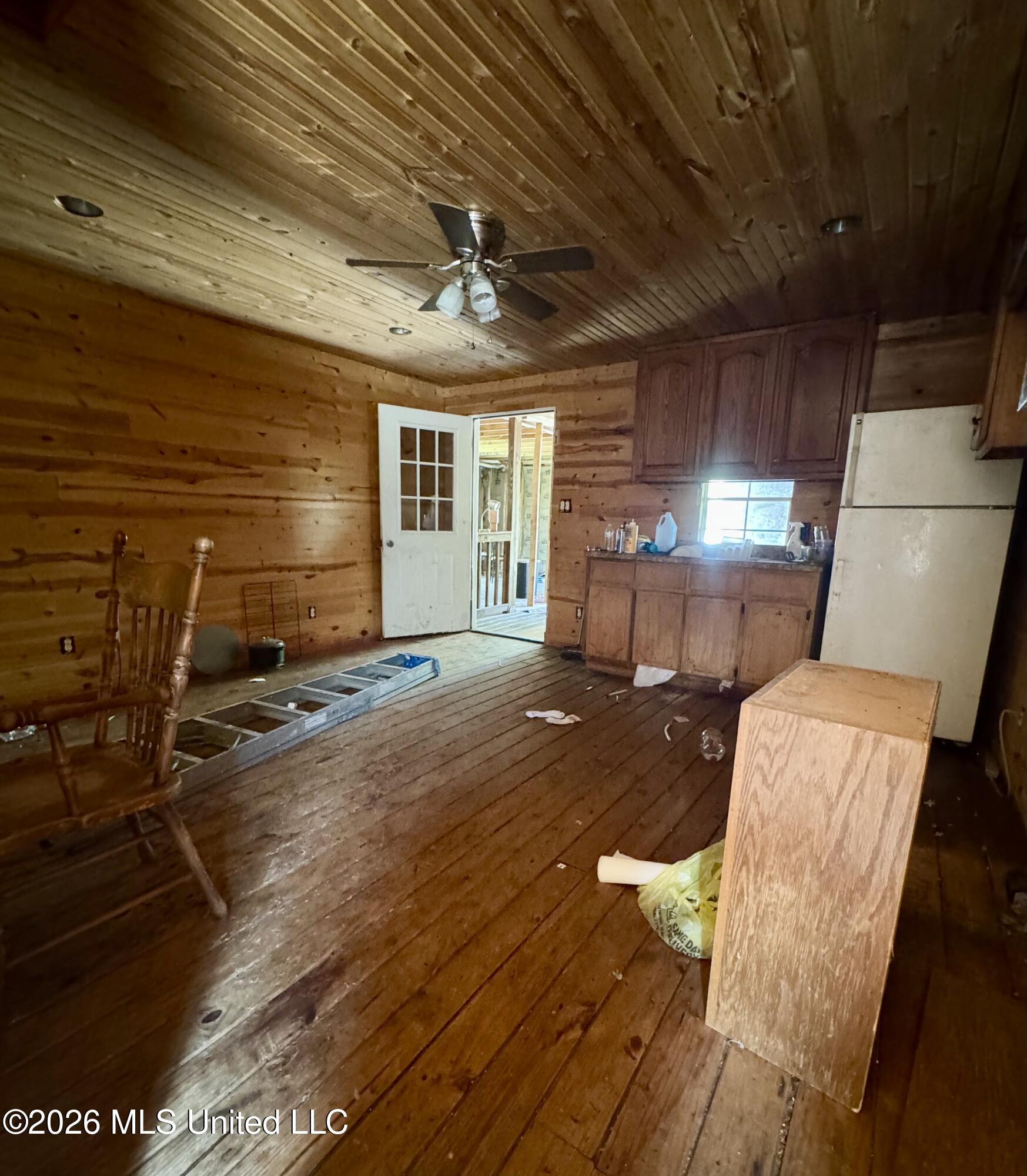 23196-a E Hwy 6 Property Photo 7