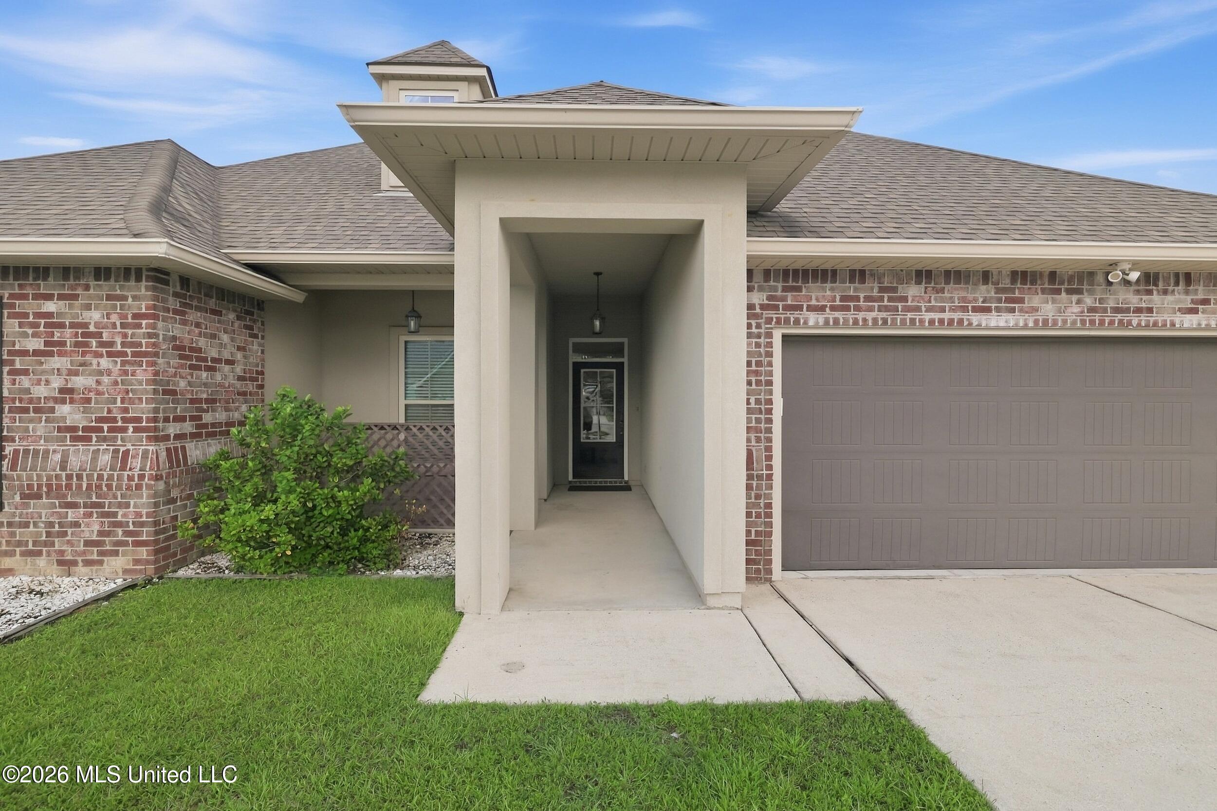 15053 Belhaven Street Property Photo 5