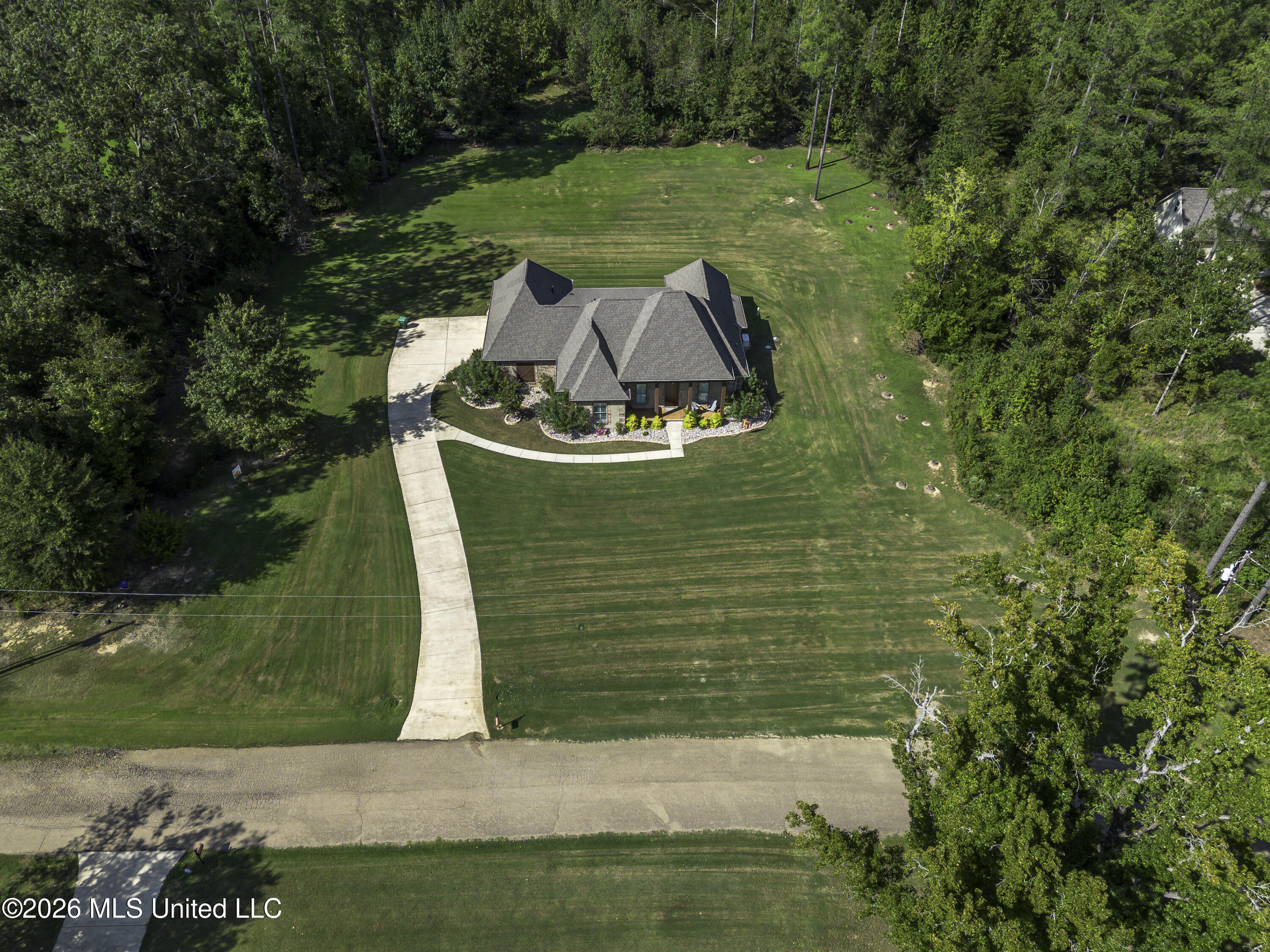 520 Viewpointe Way Property Photo 4