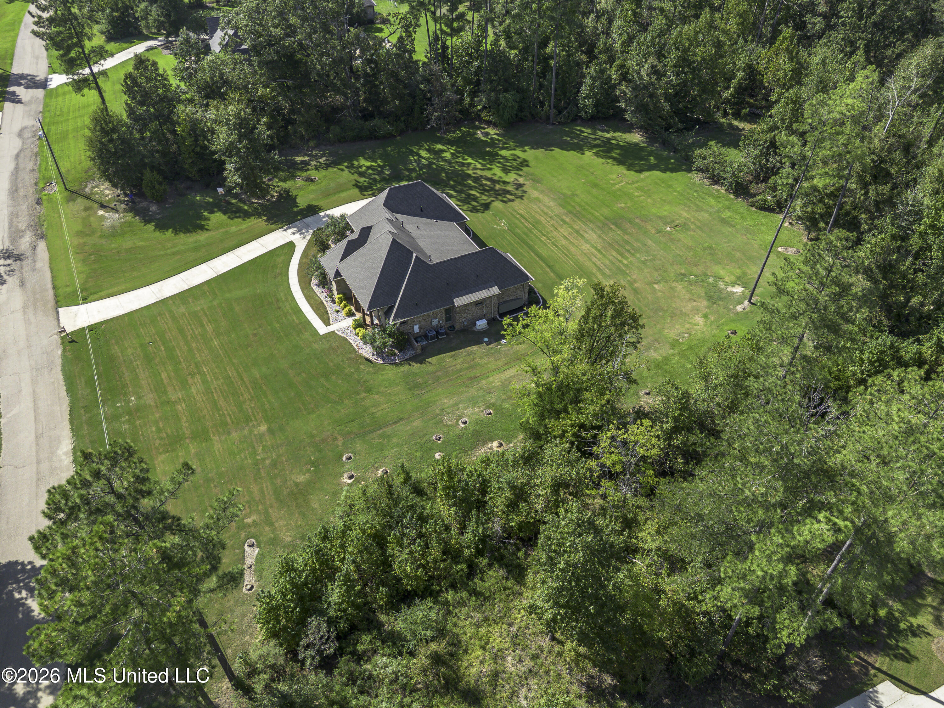 520 Viewpointe Way Property Photo 6