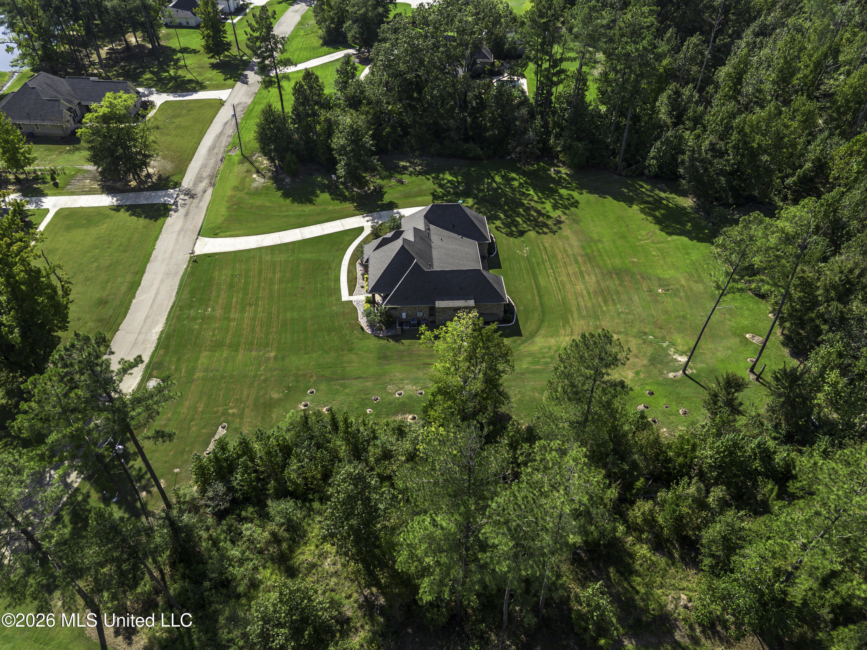 520 Viewpointe Way Property Photo 7