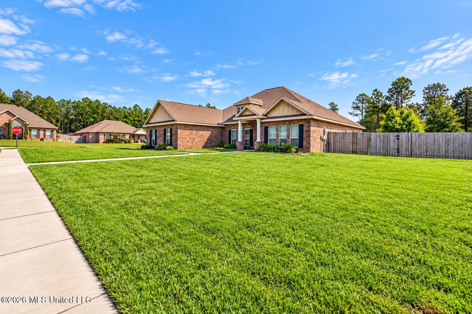 13438 Mayfair Lane Property Photo 3