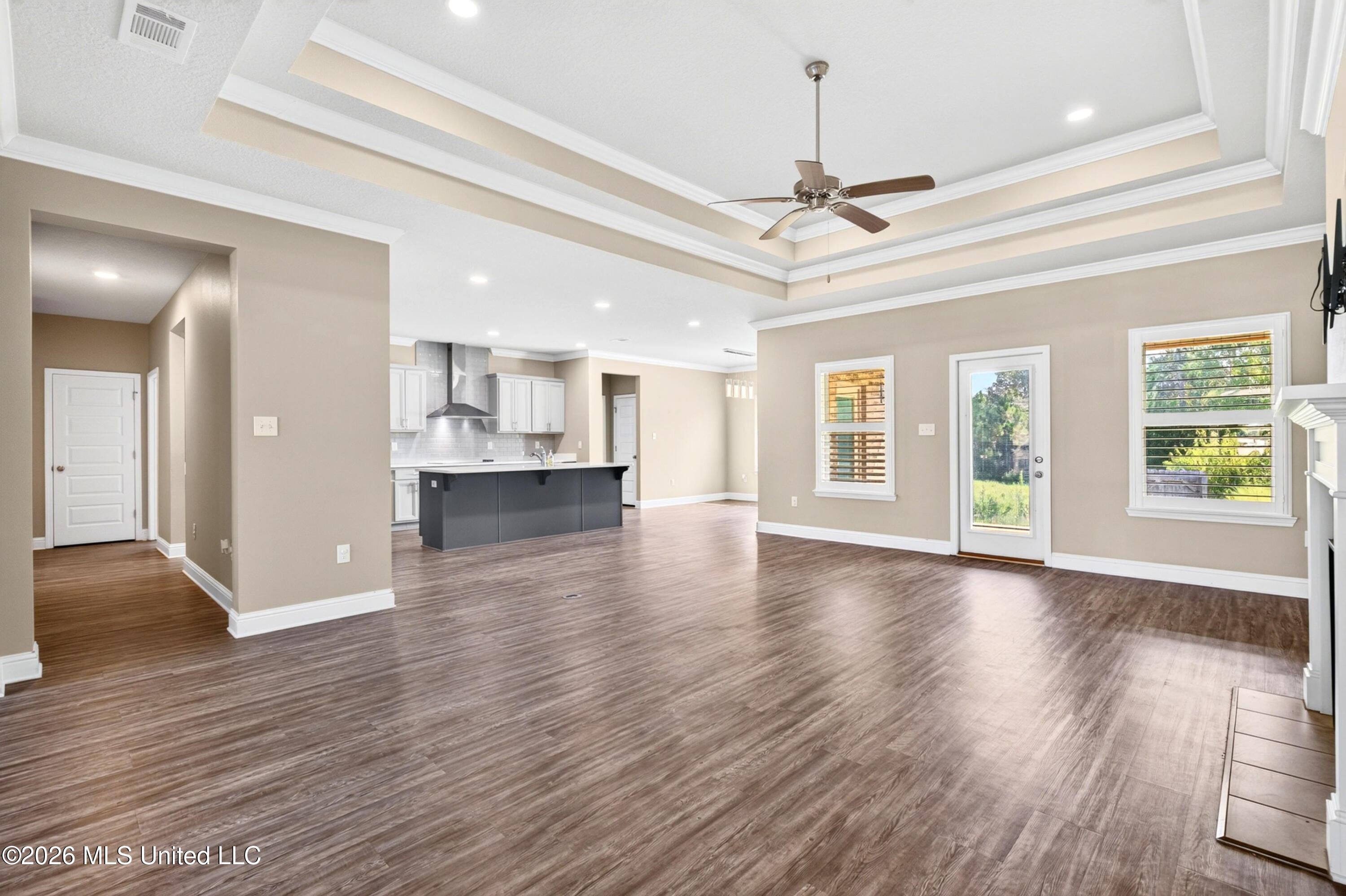 13438 Mayfair Lane Property Photo 7