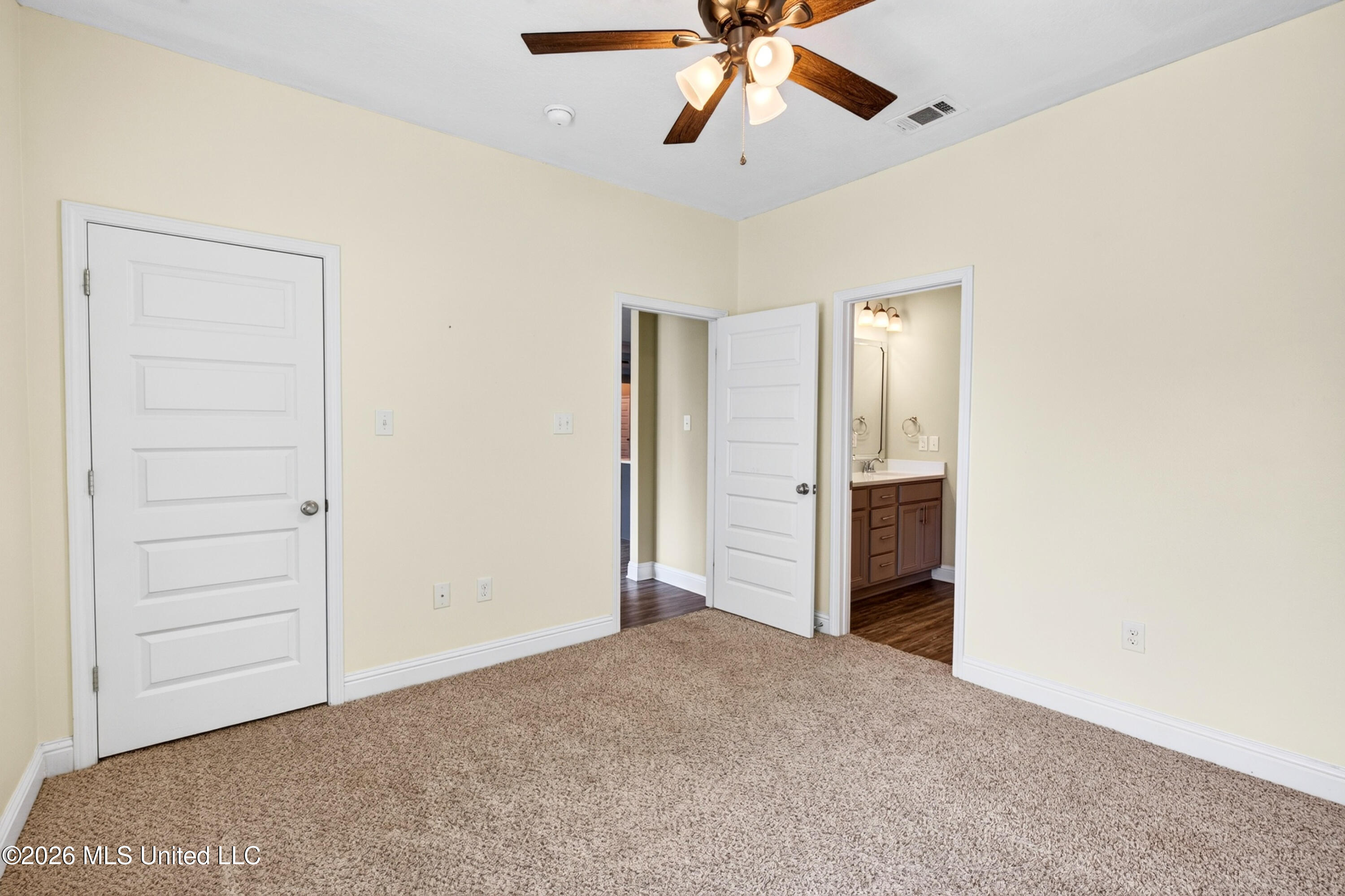 13438 Mayfair Lane Property Photo 24