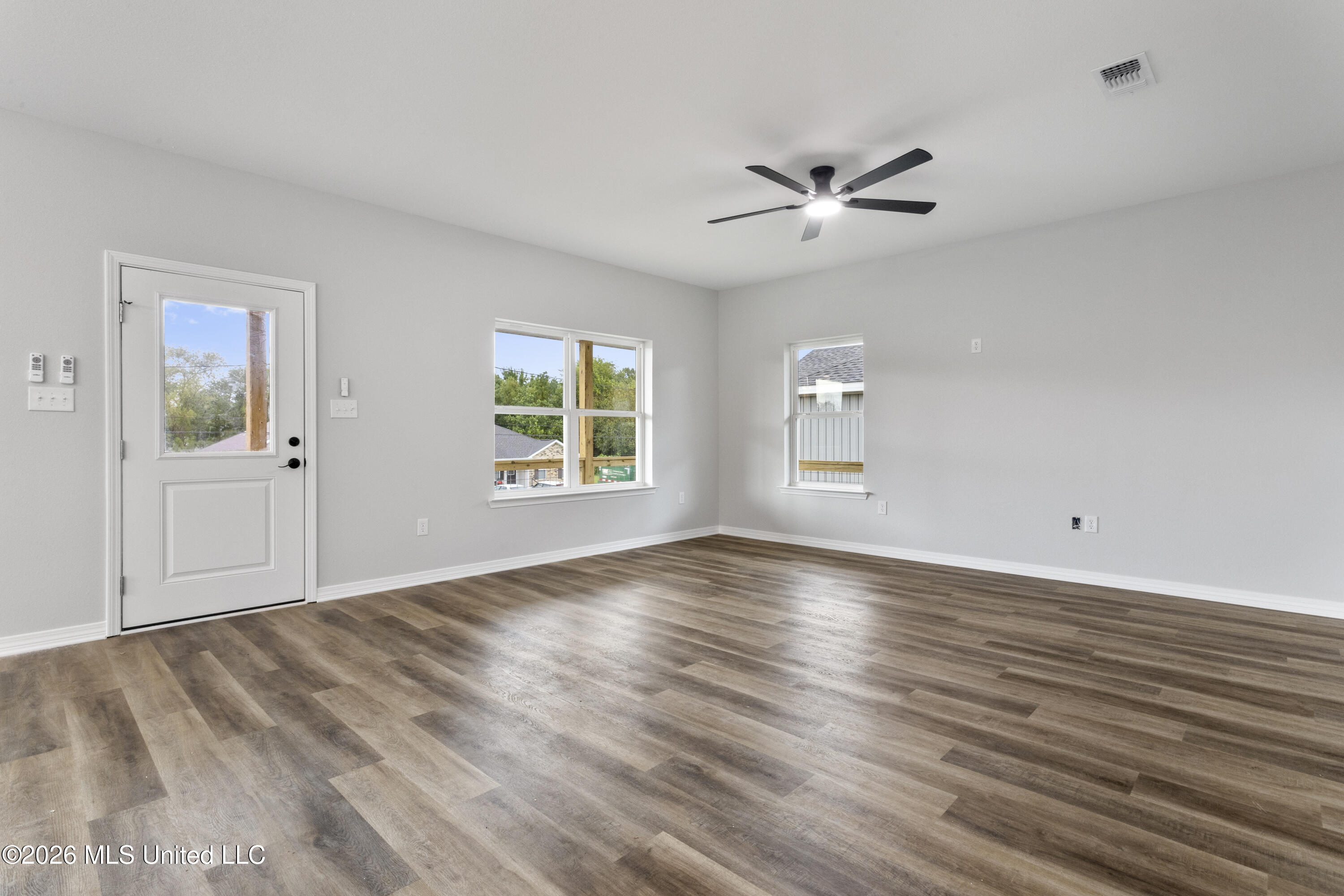 10074 Byrd Avenue Property Photo 6
