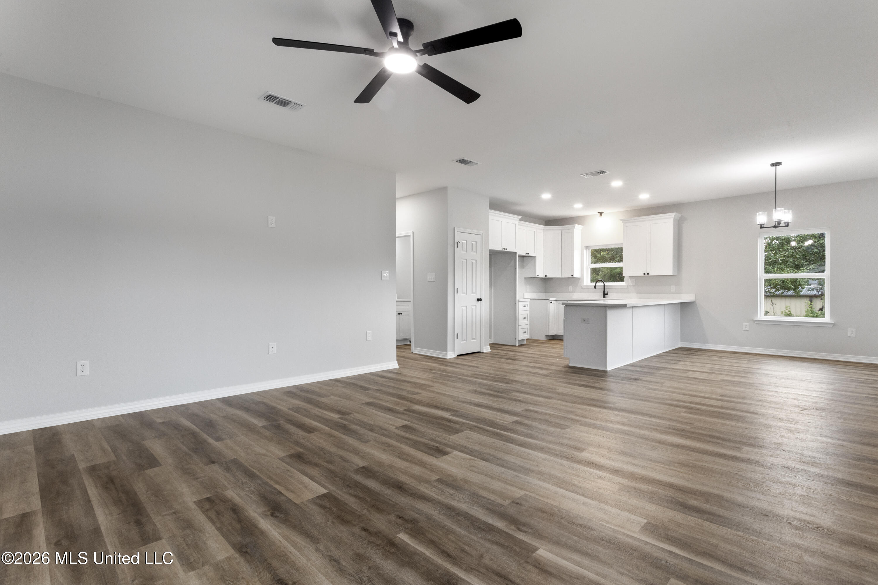 10074 Byrd Avenue Property Photo 9