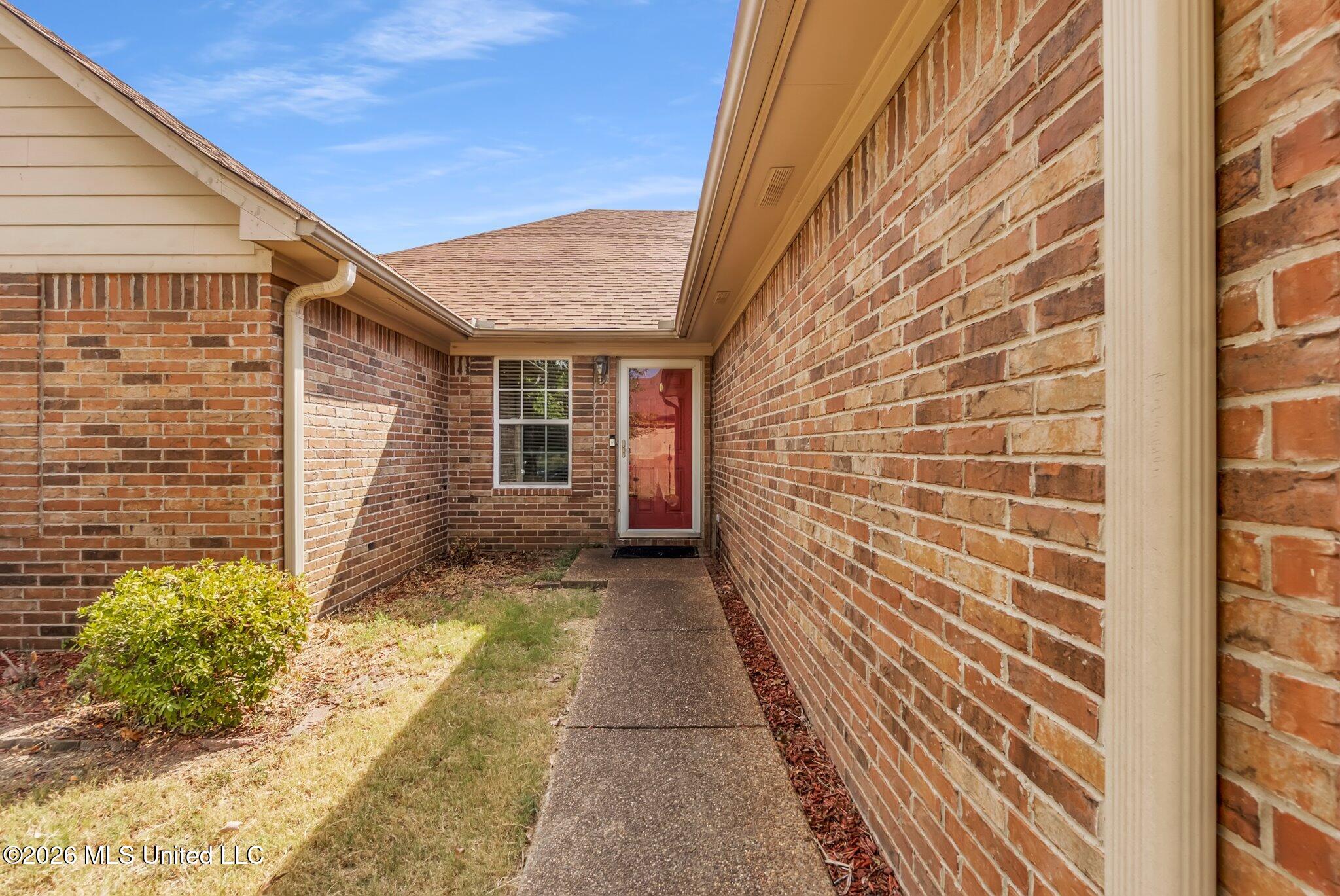 4278 Becky Sue Cove Property Photo 2
