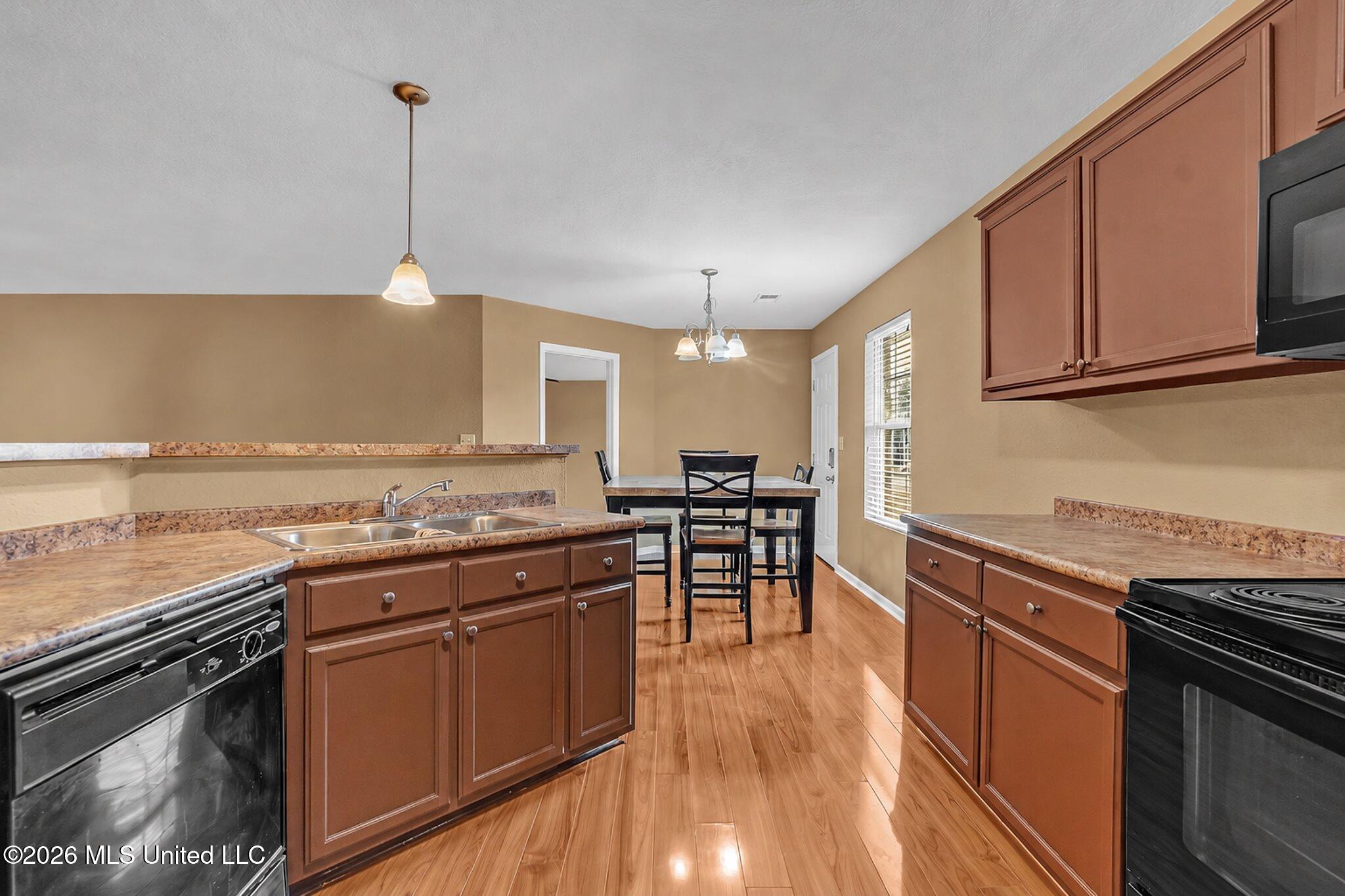 4278 Becky Sue Cove Property Photo 21