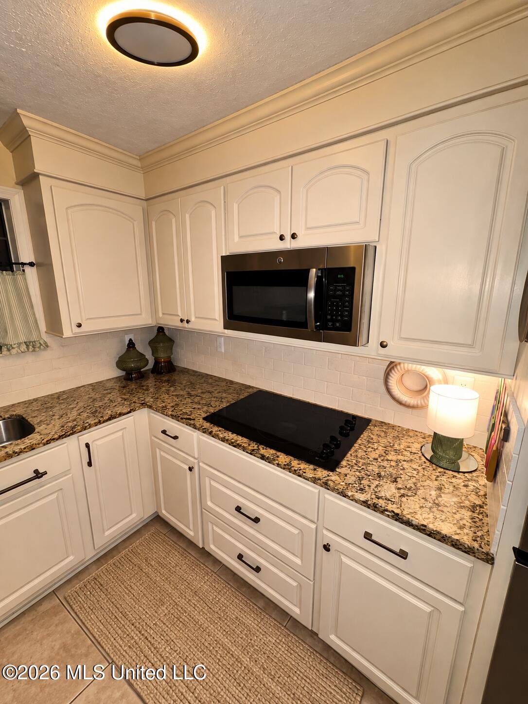 429 Bradford Drive Property Photo 6