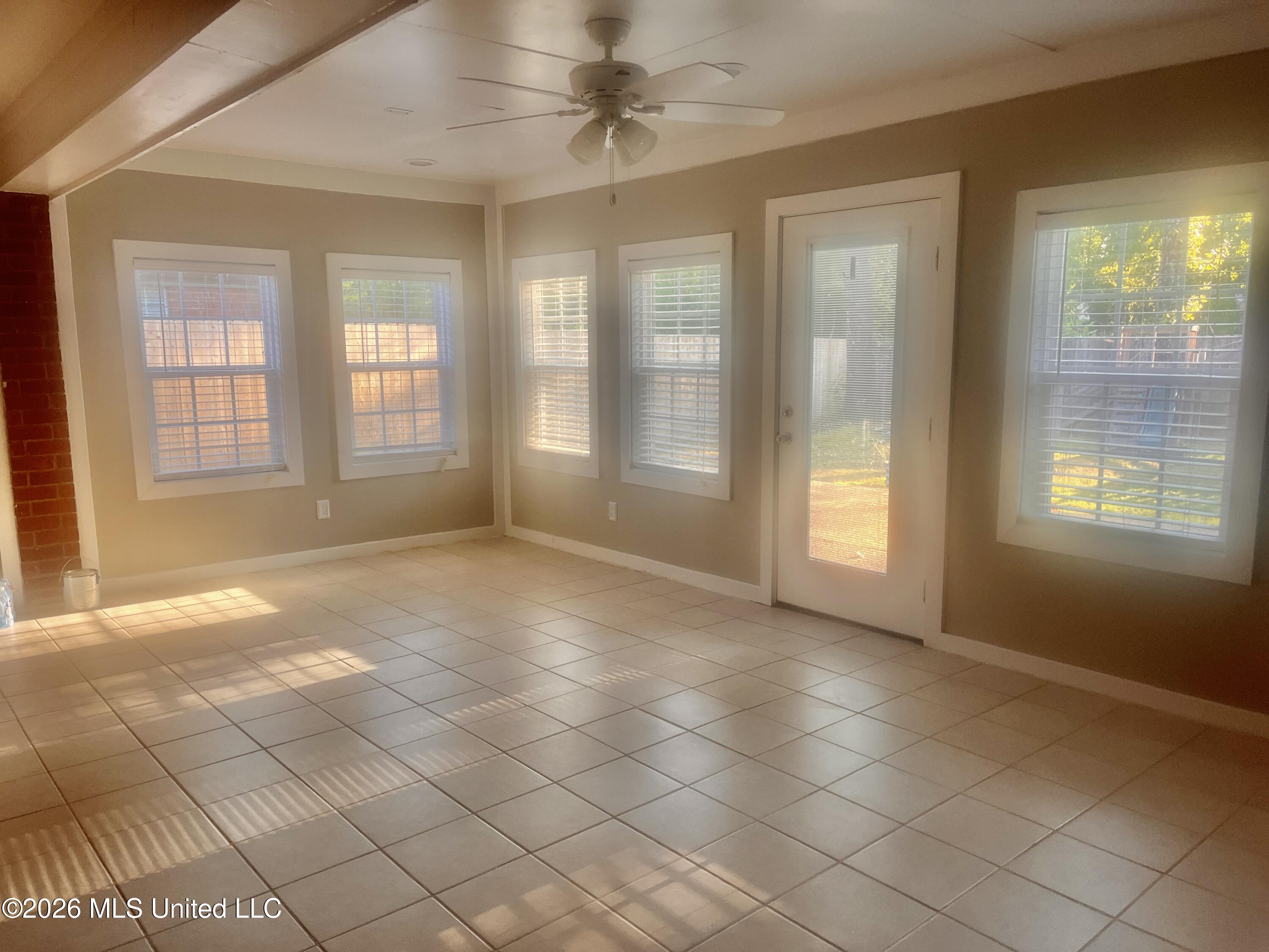 2160 Heritage Cove Property Photo 12