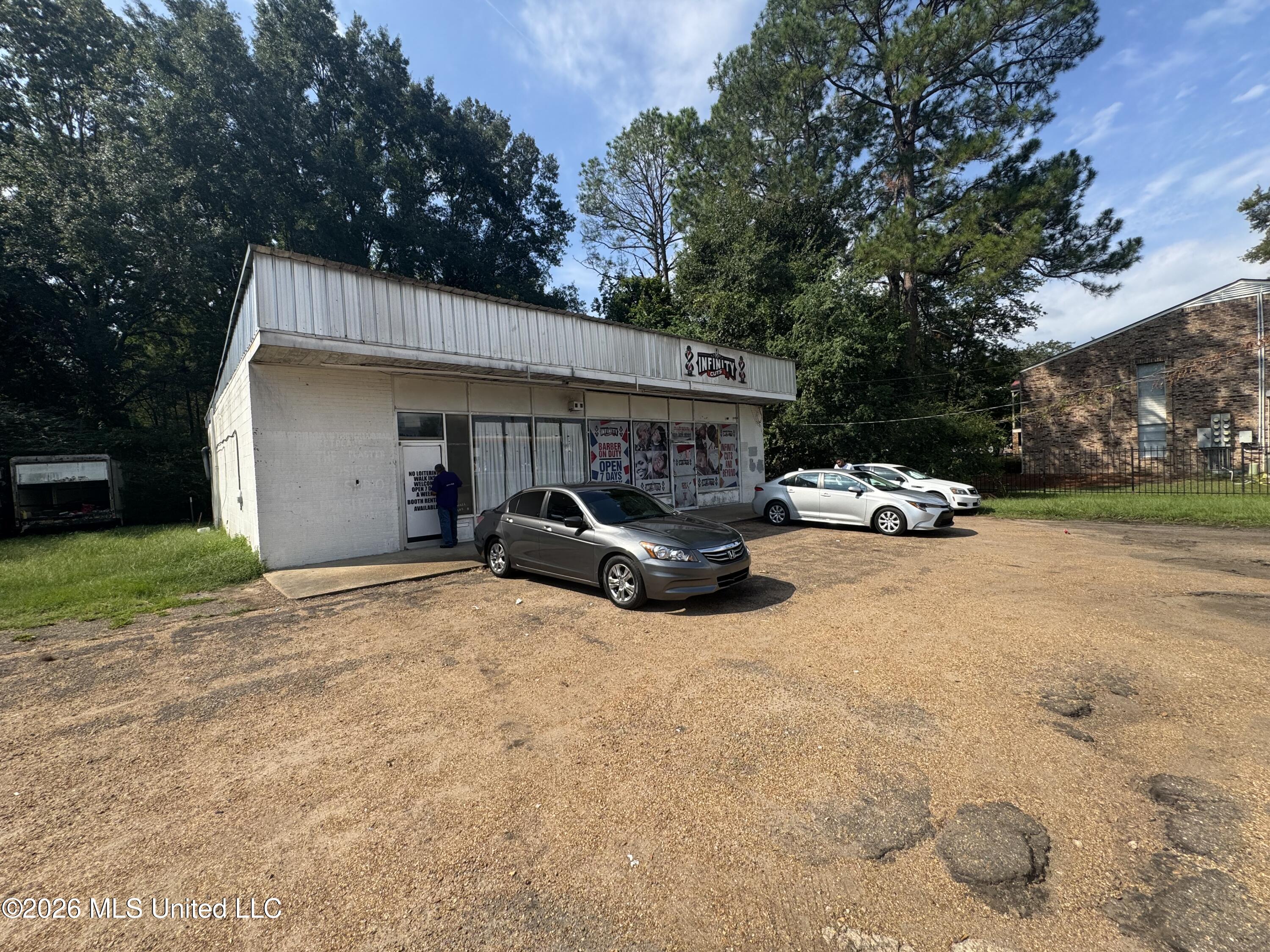 405 Beasley Road Property Photo 1