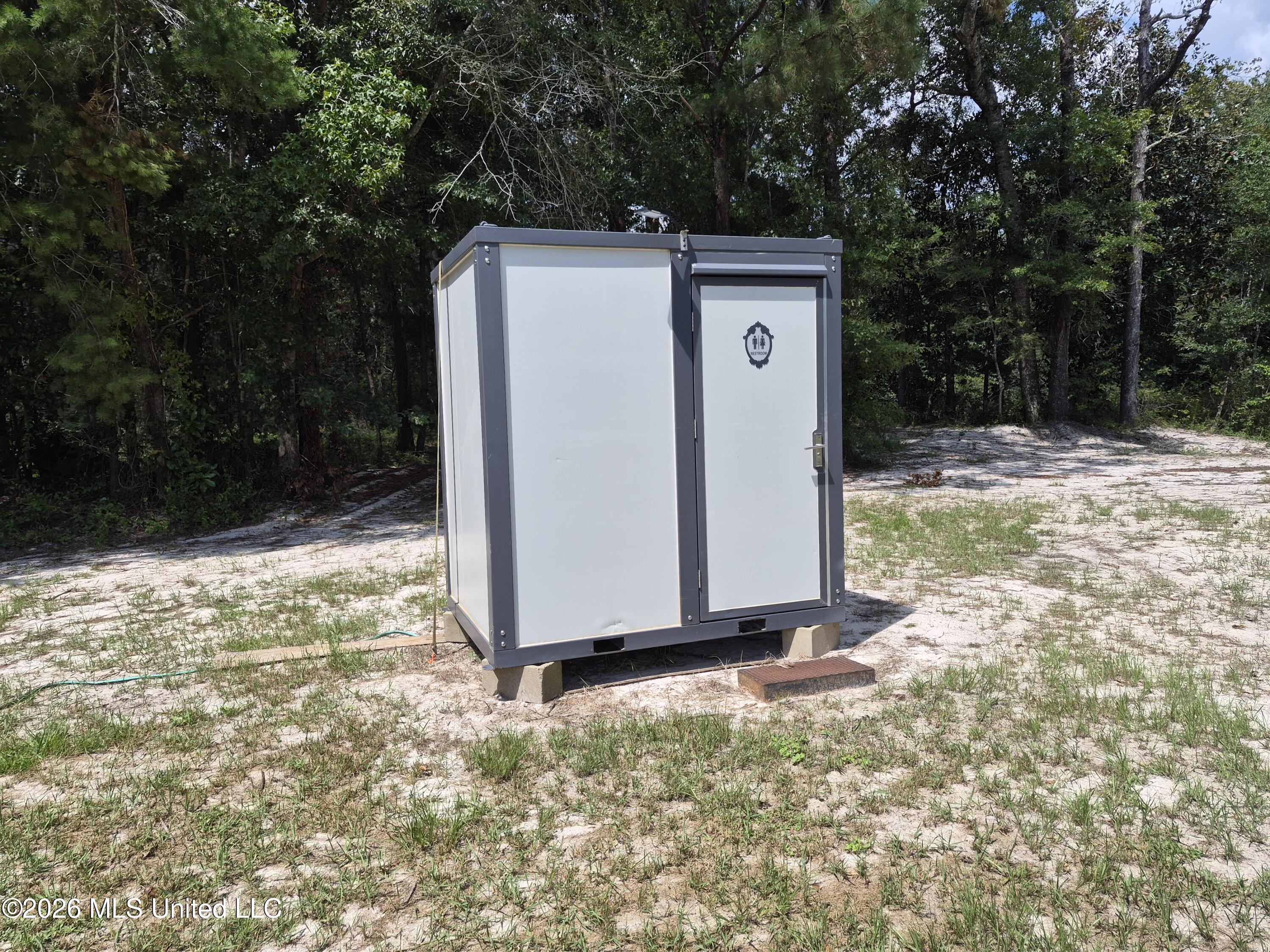 13756 River Road Property Photo 12
