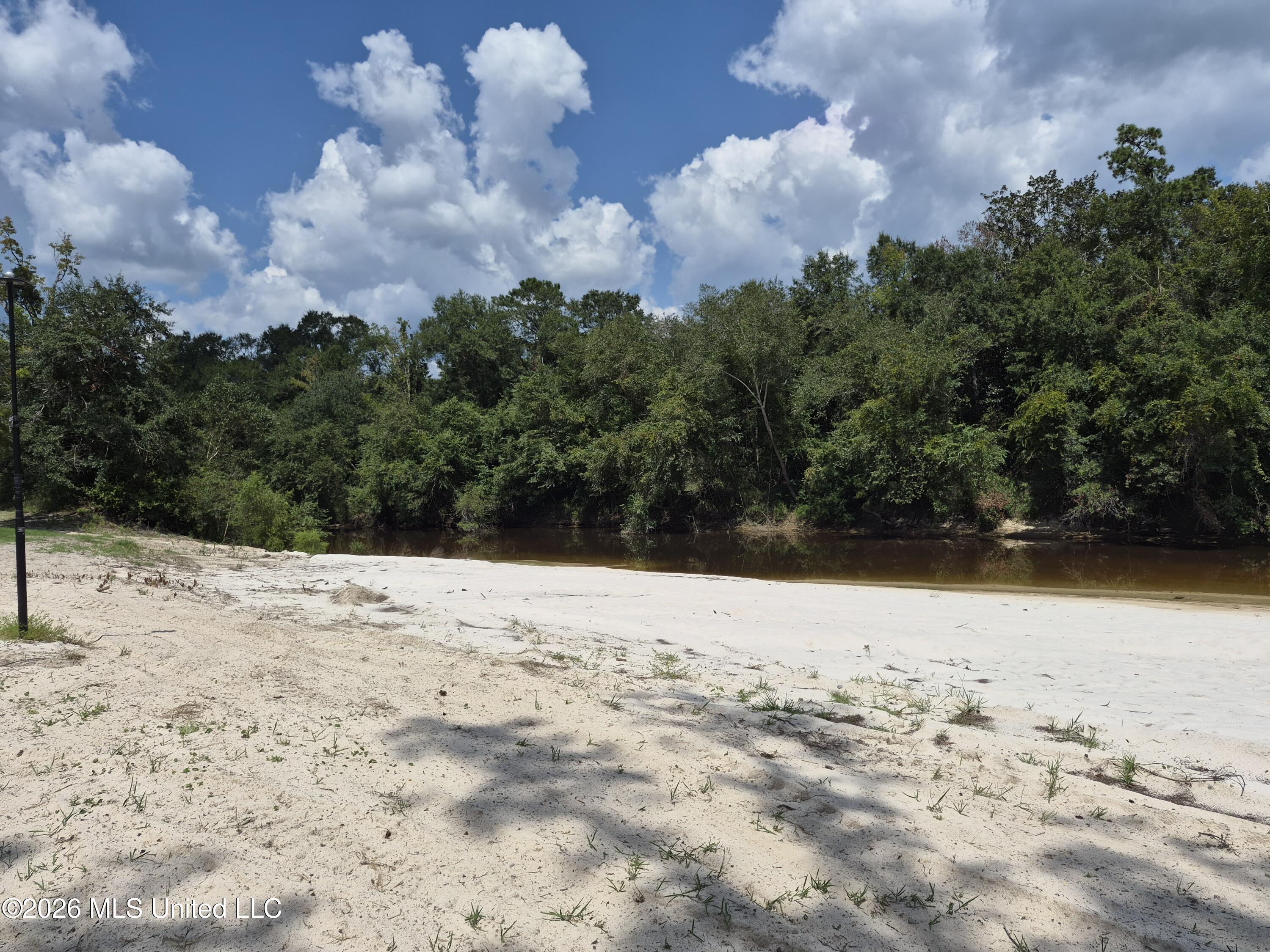 13756 River Road Property Photo 23