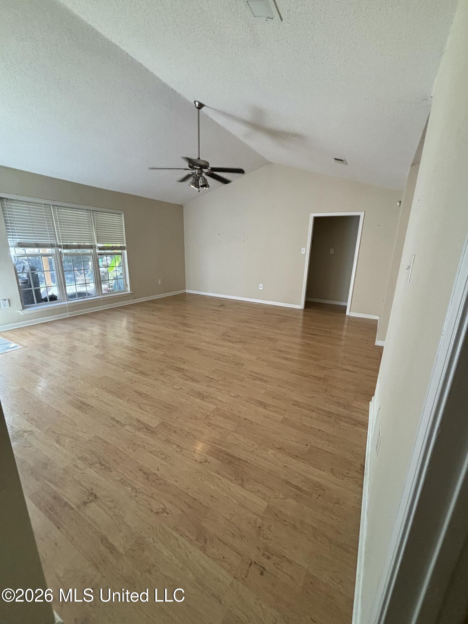 7562 Bear Cove Property Photo 7