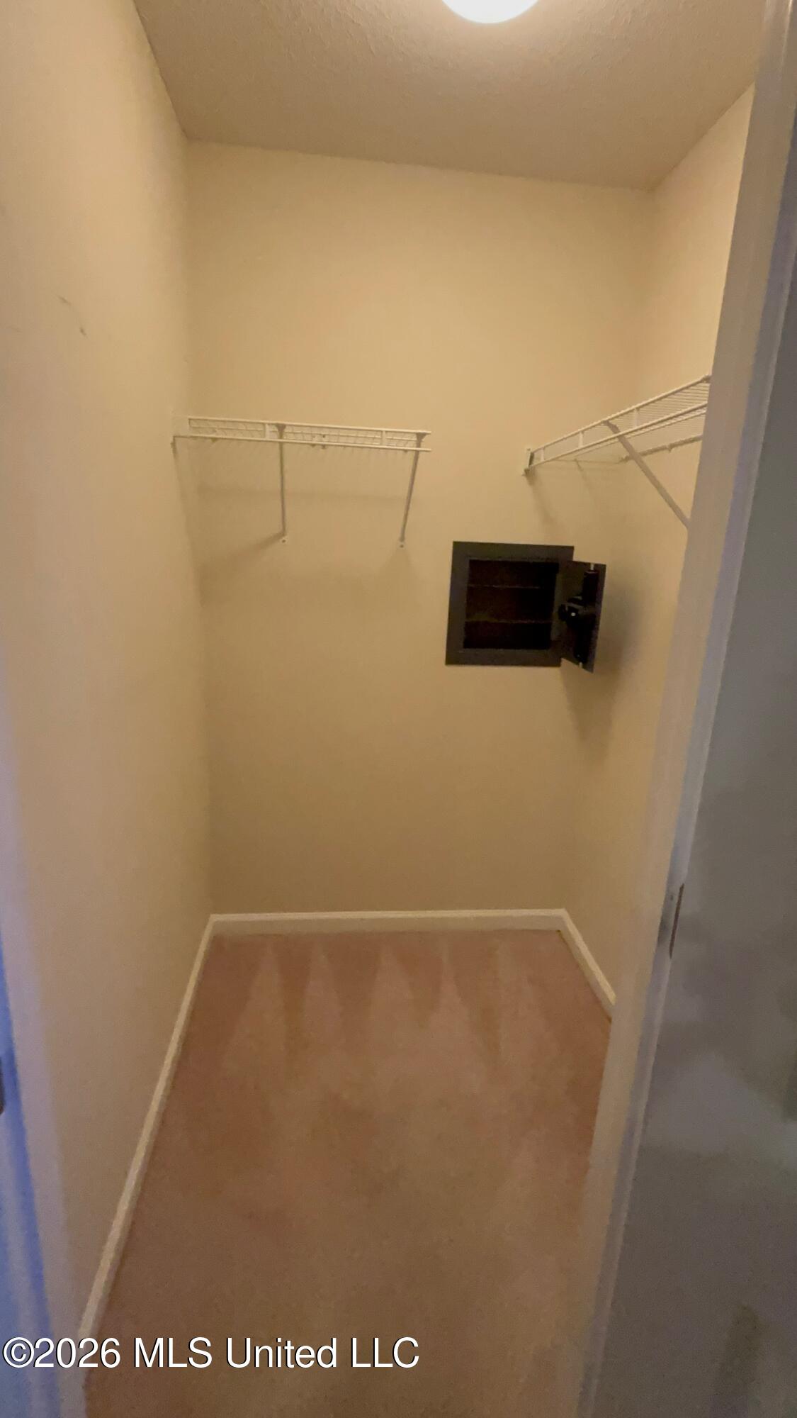 7562 Bear Cove Property Photo 9