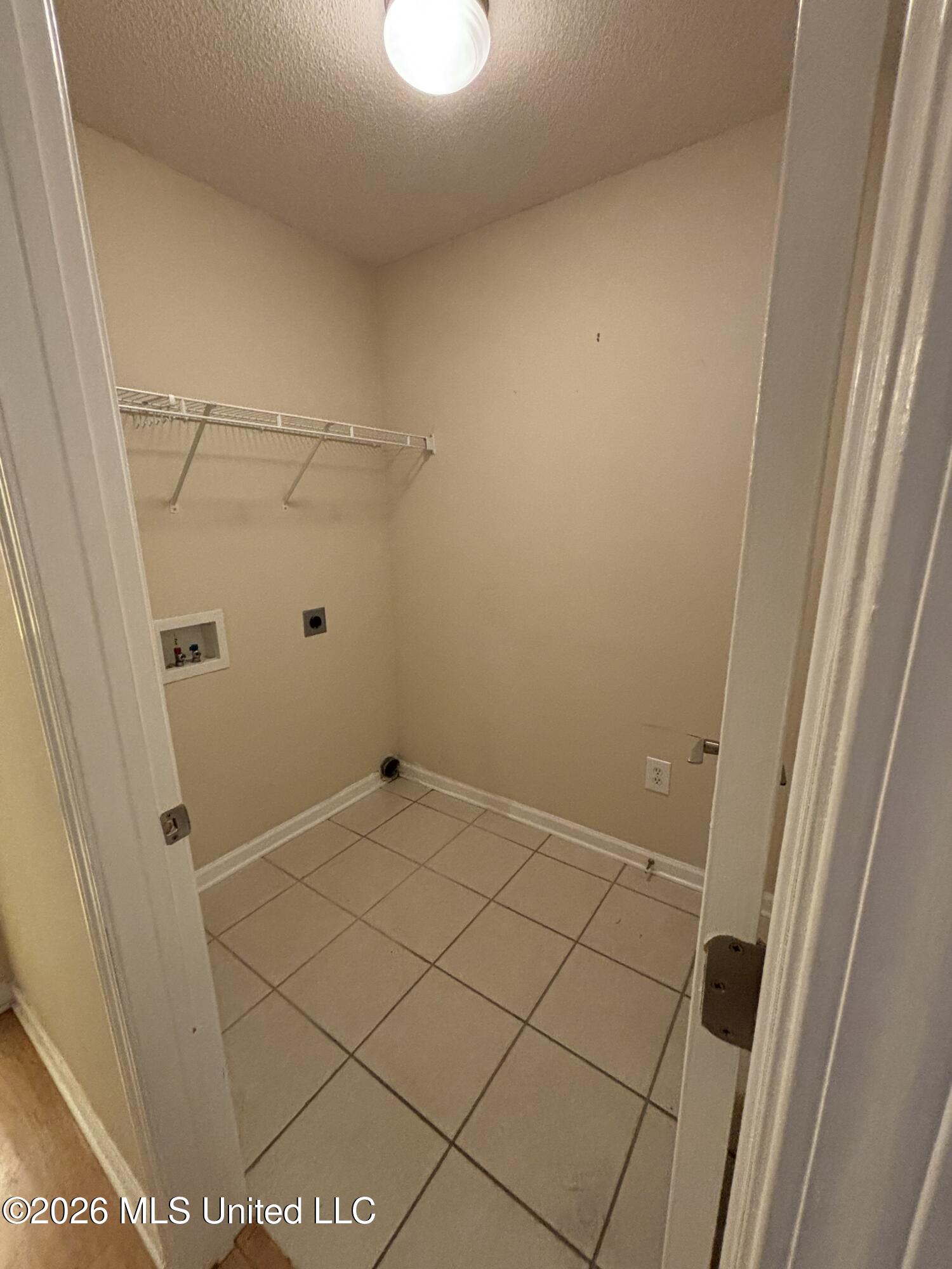 7562 Bear Cove Property Photo 25