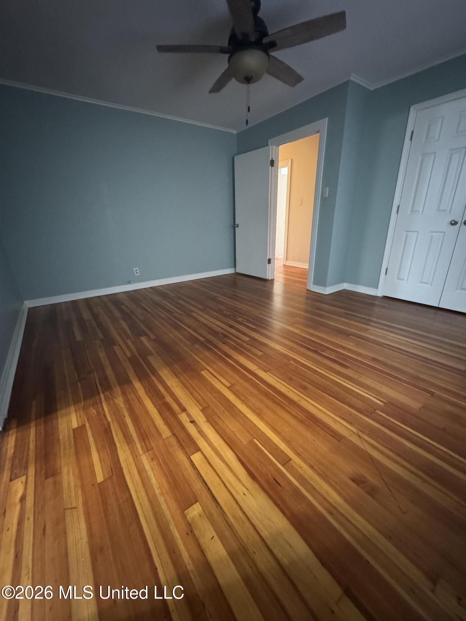 429 E Franklin Street Property Photo 10
