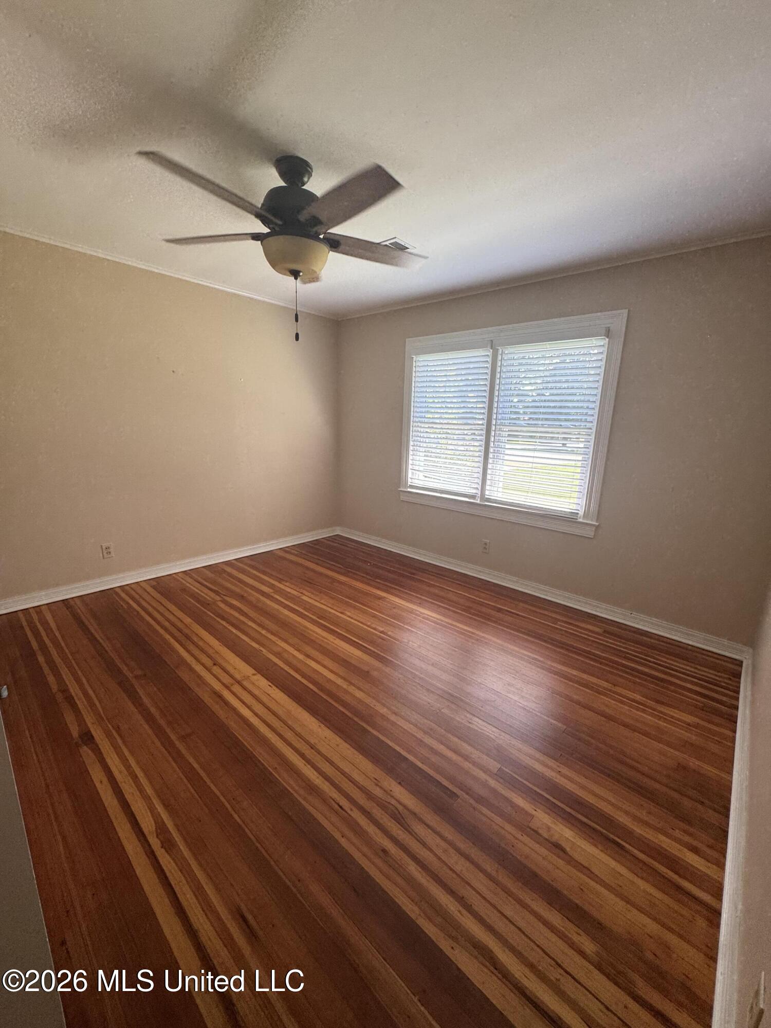 429 E Franklin Street Property Photo 11