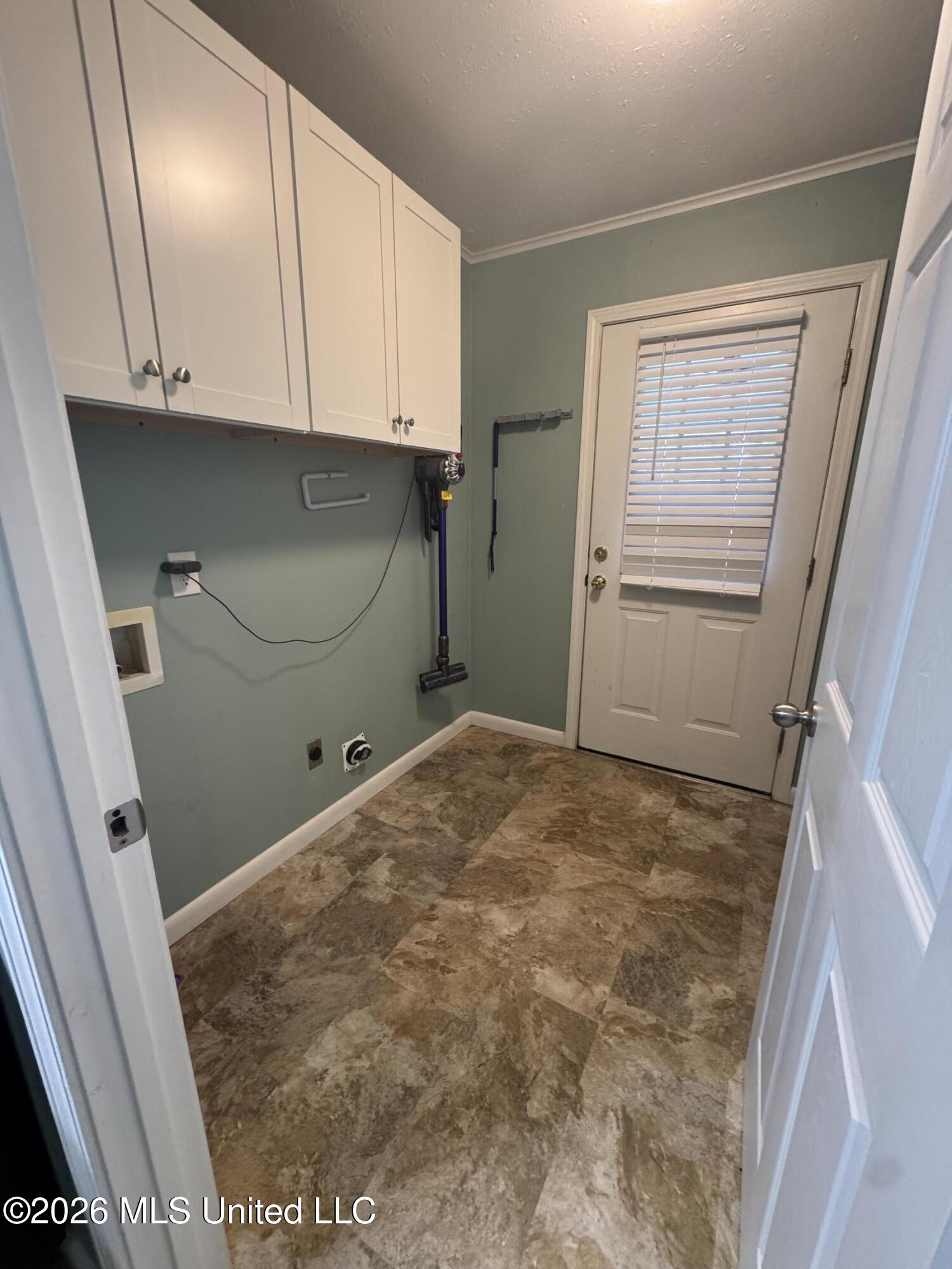 429 E Franklin Street Property Photo 12