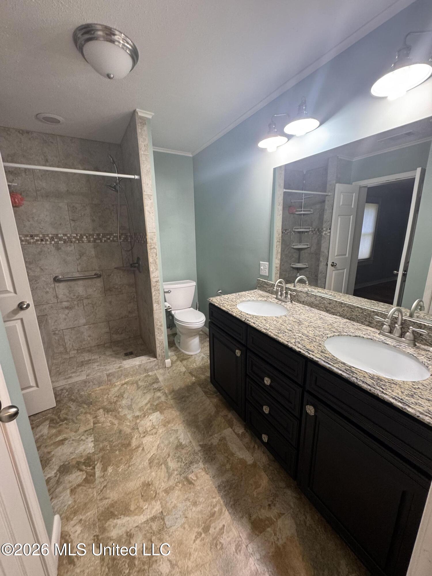 429 E Franklin Street Property Photo 13