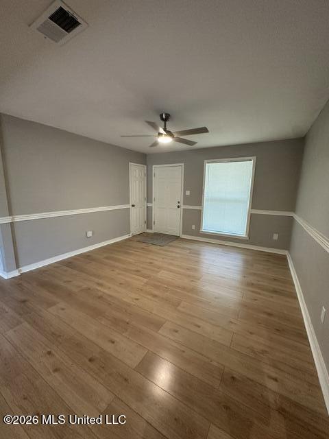 2482 Napoleon Avenue Property Photo 10