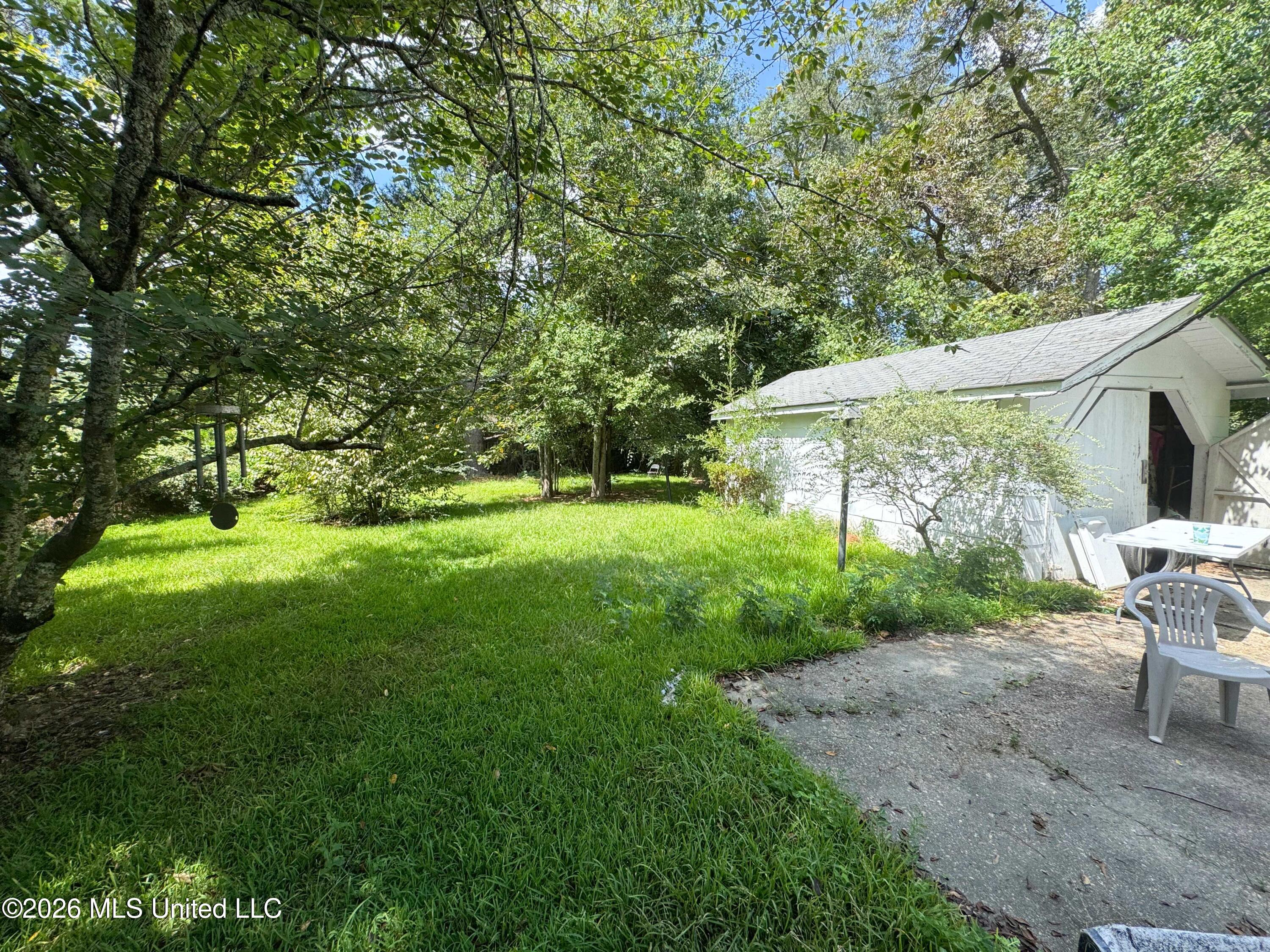 803 Robertson Street Property Photo 6