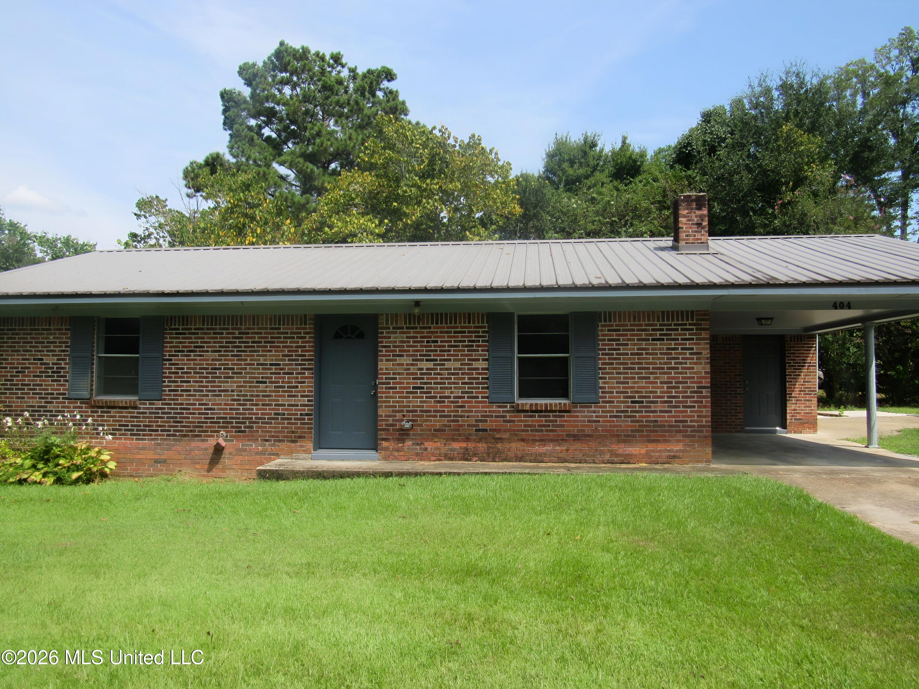 404 N Washington Property Photo 1