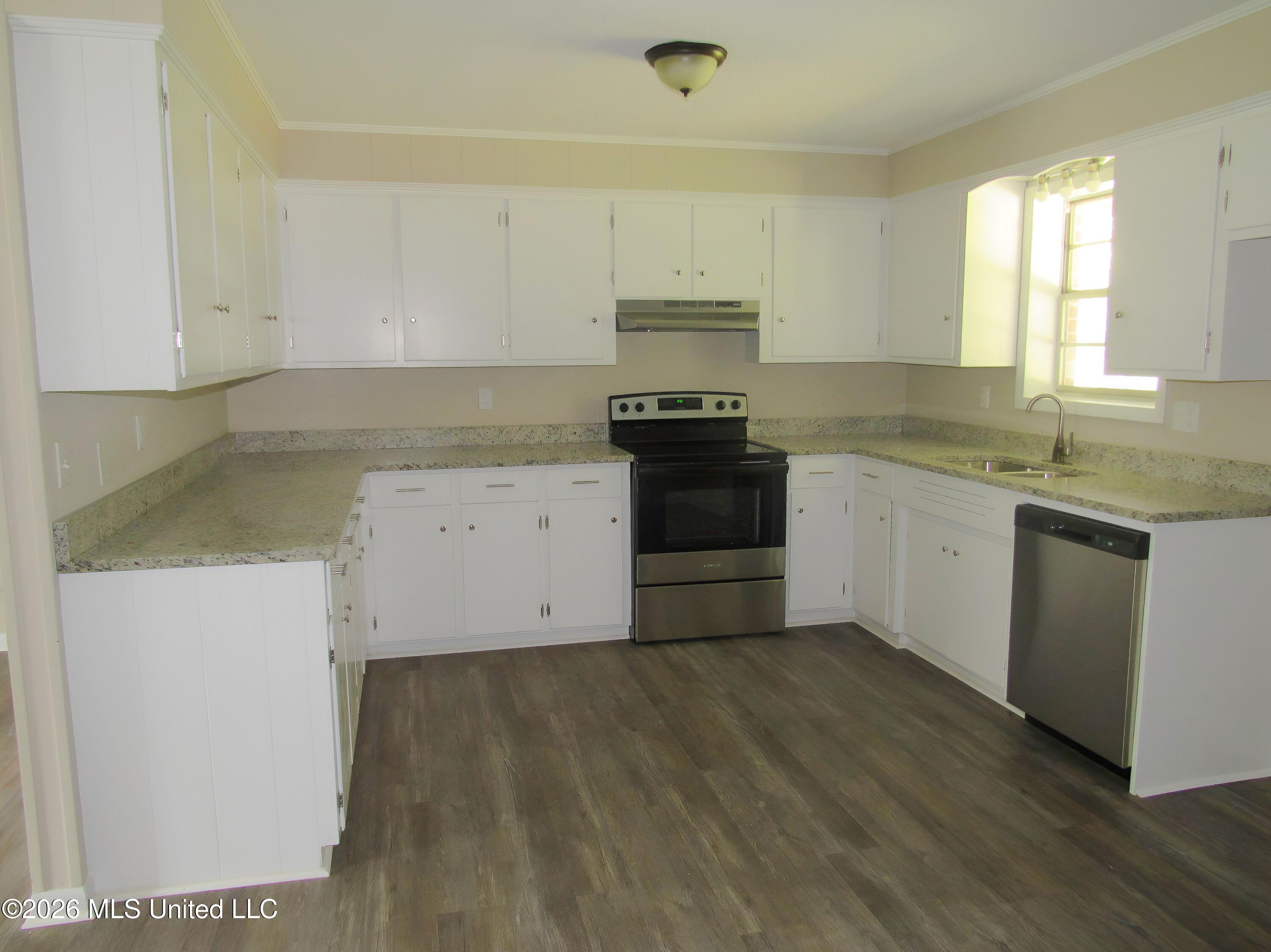 404 N Washington Property Photo 6