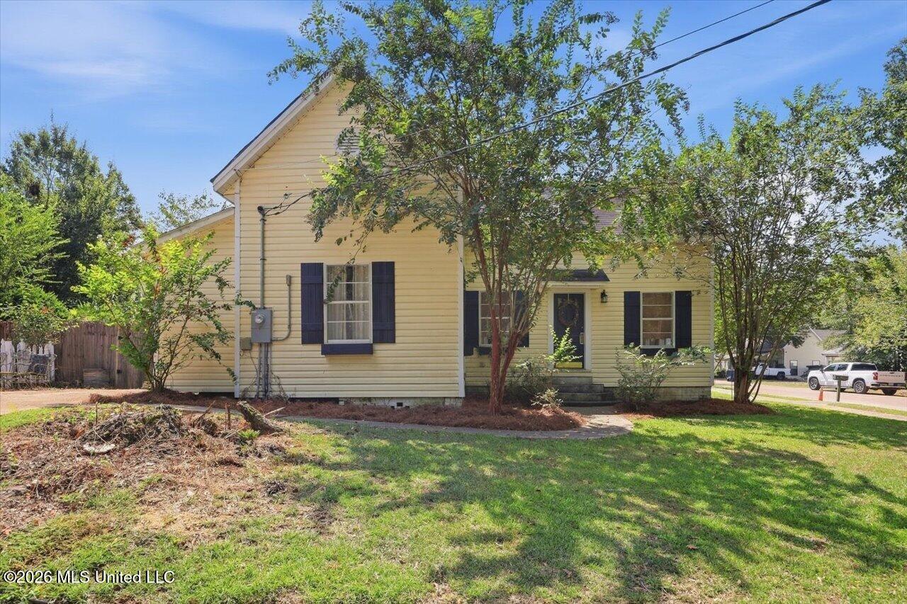 519 N Main Street Property Photo 2