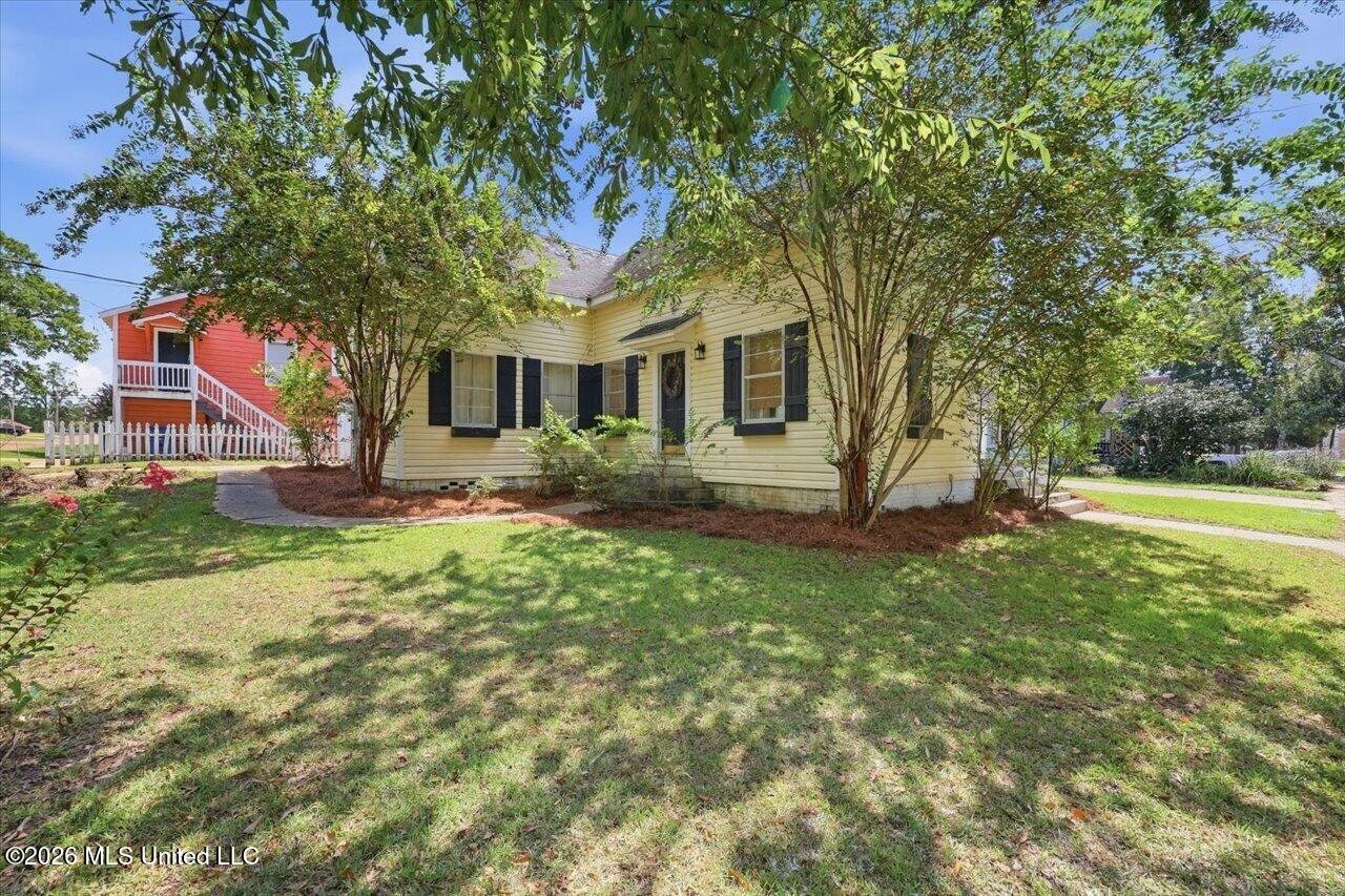 519 N Main Street Property Photo 3