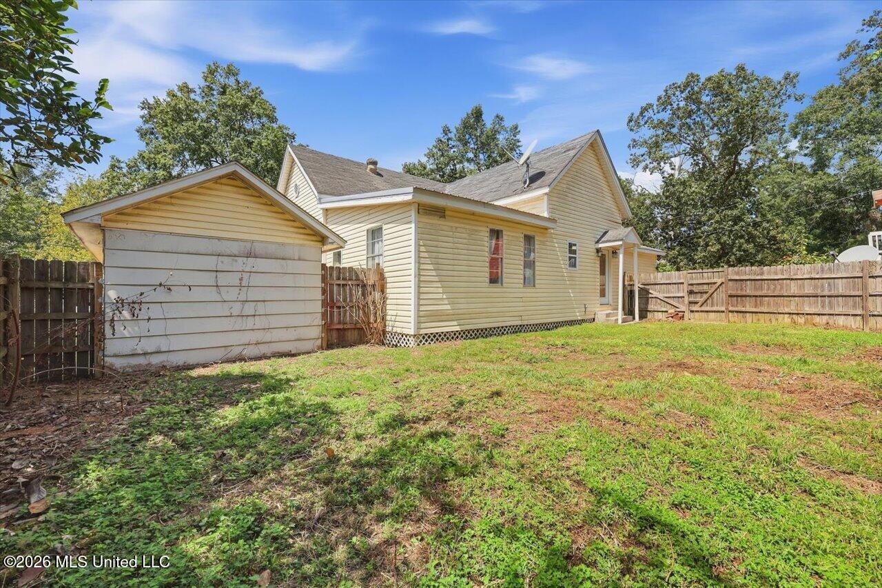 519 N Main Street Property Photo 56