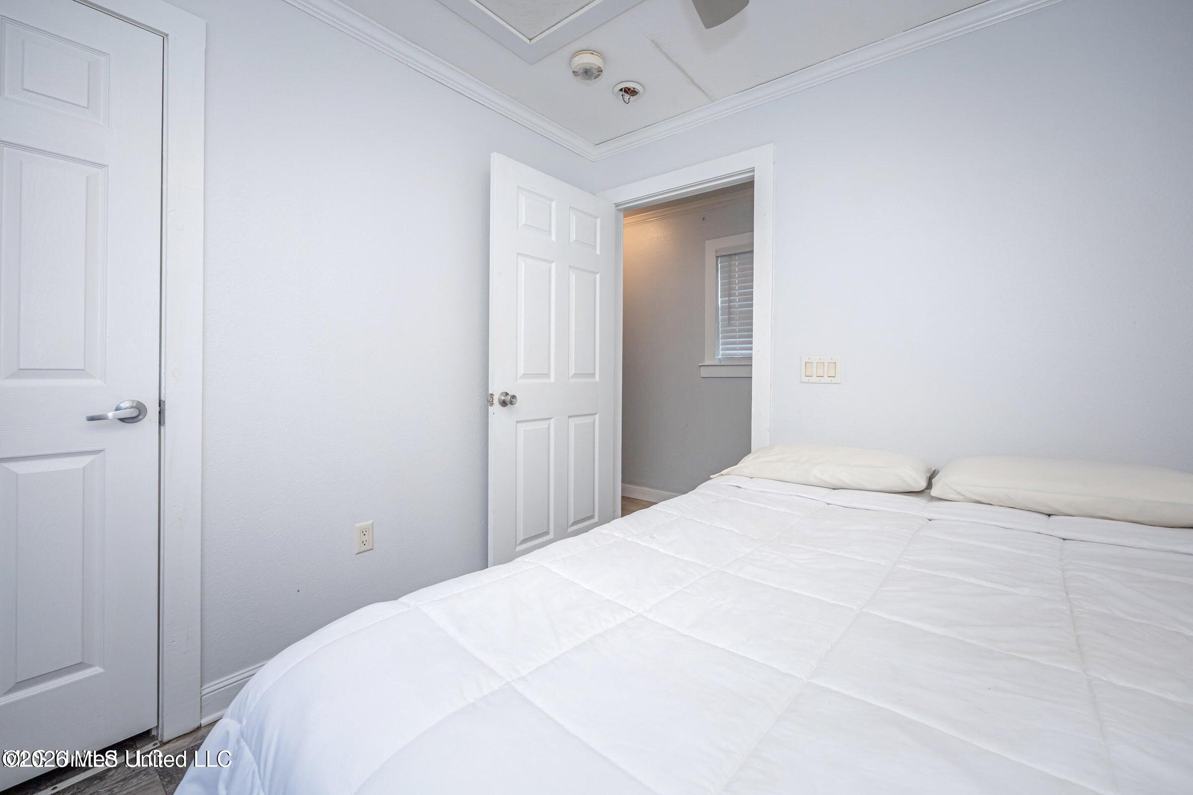 2231 E Simmons Bayou Drive Property Photo 22