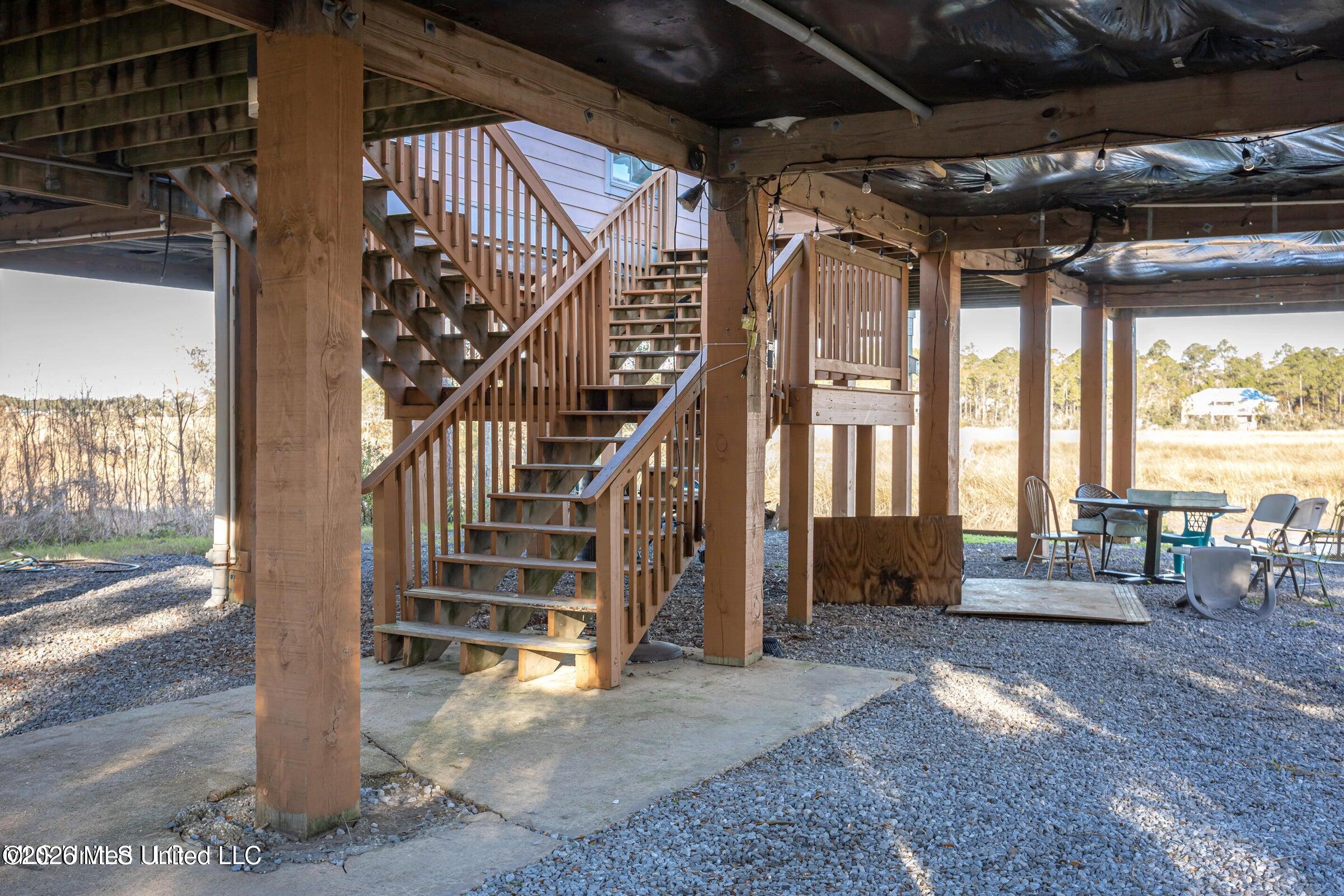 2231 E Simmons Bayou Drive Property Photo 57