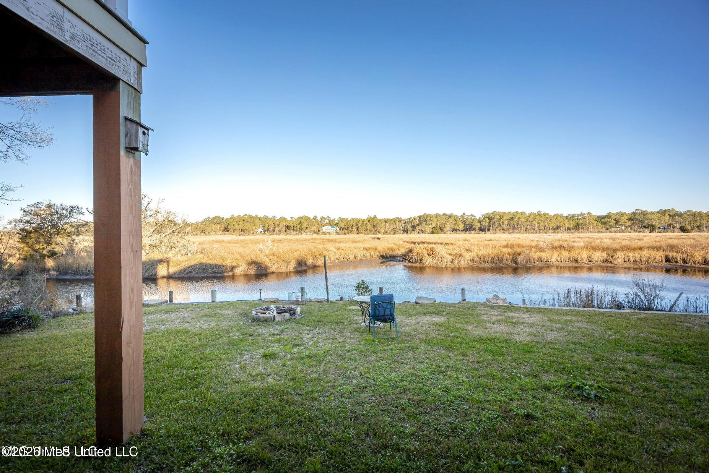 2231 E Simmons Bayou Drive Property Photo 59