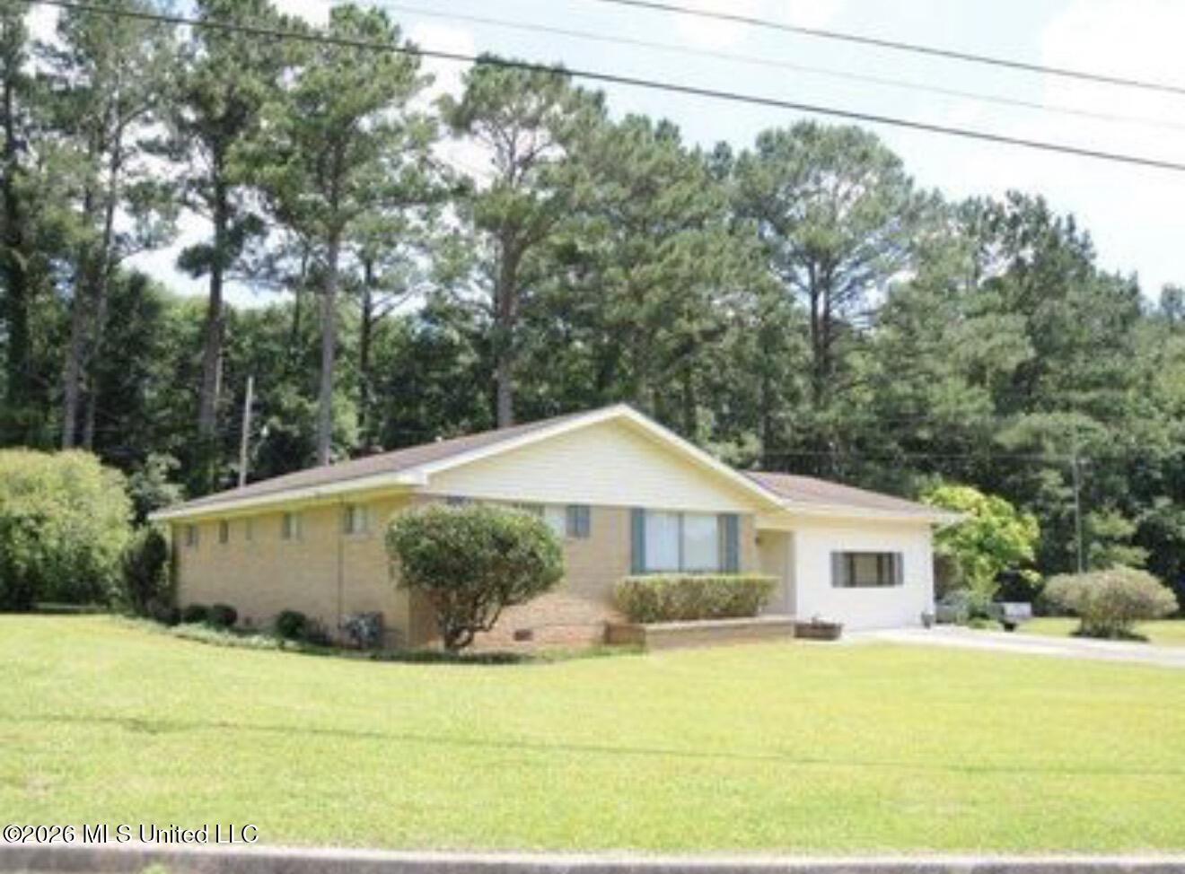 1336 John Street Property Photo 16