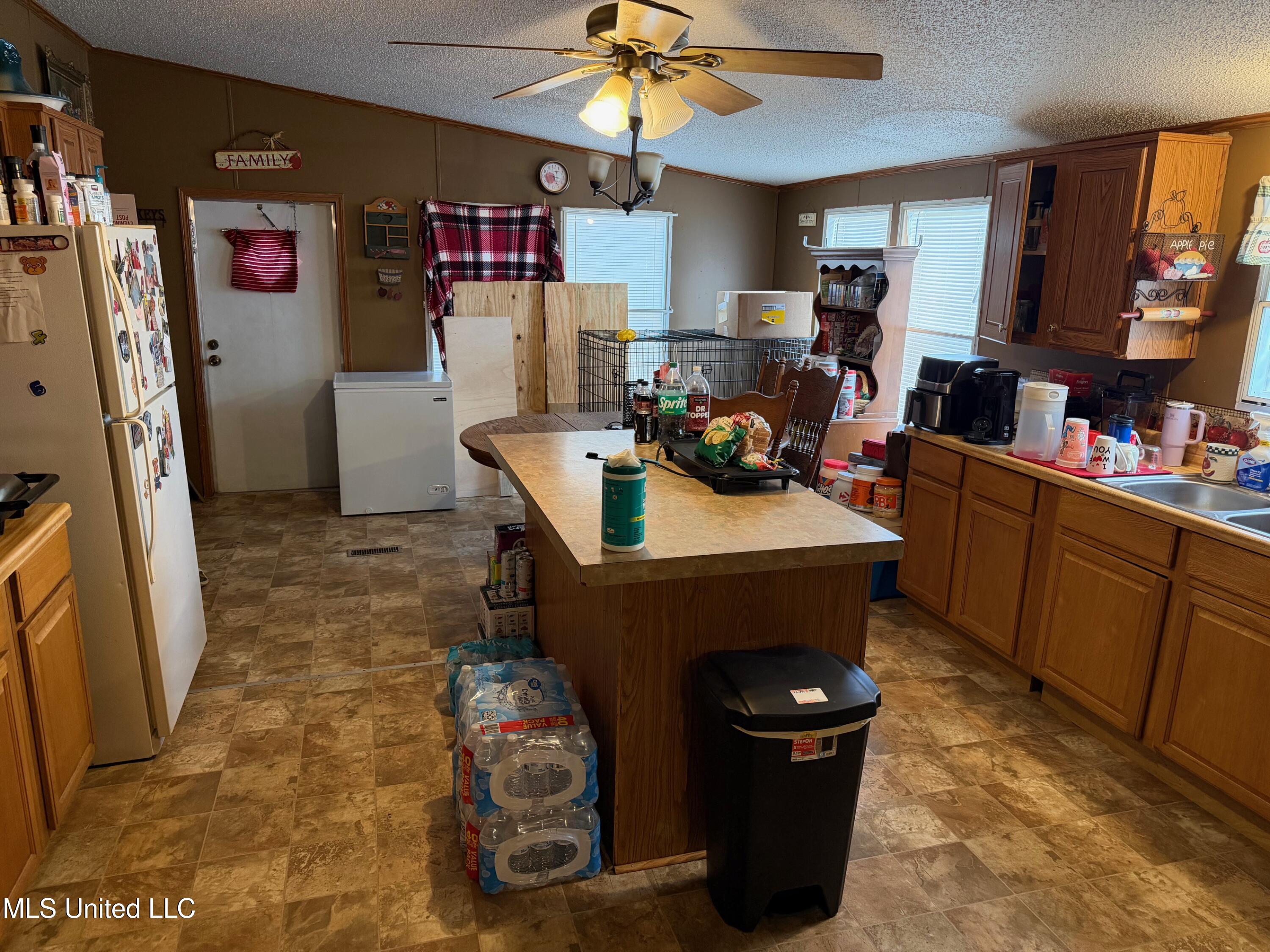 18276 Simmons Drive Property Photo 3