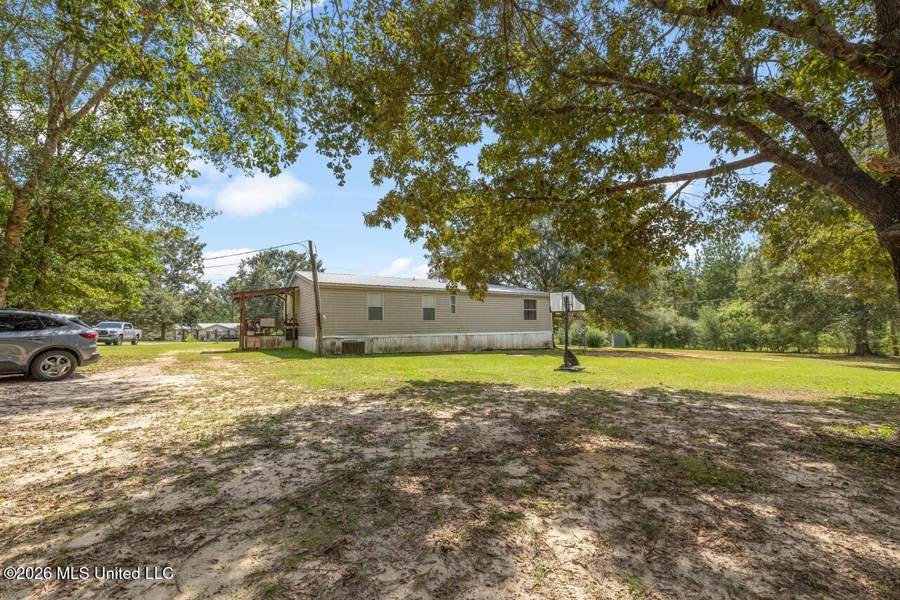 18276 Simmons Drive Property Photo 10
