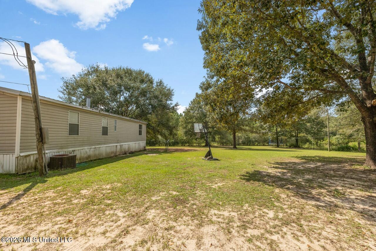 18276 Simmons Drive Property Photo 11