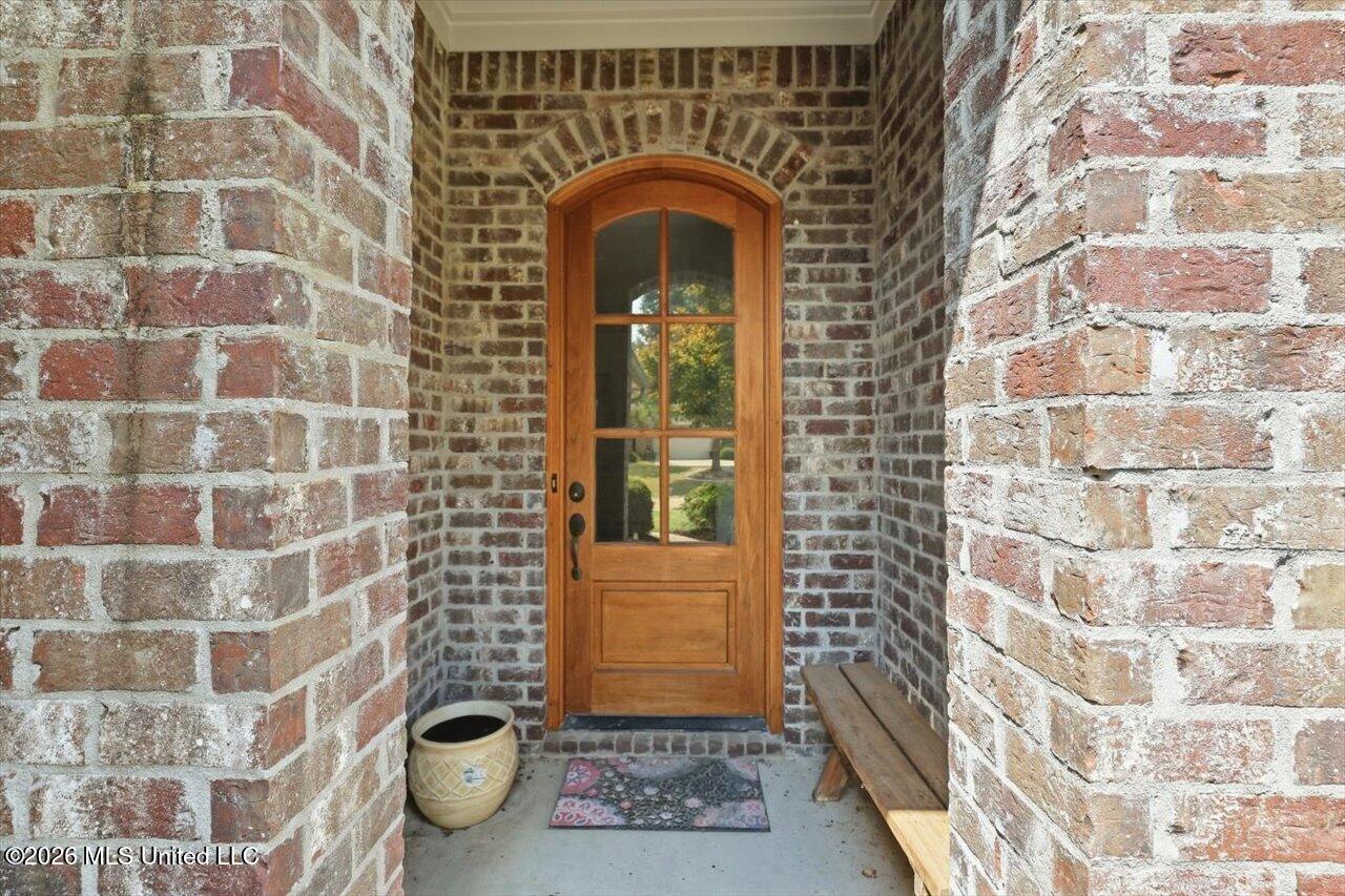 141 Hampton Place Property Photo 5